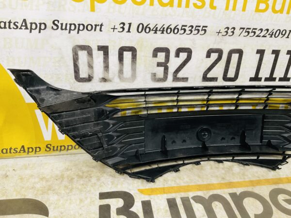 Grill Toyota Yaris 3 Facelift 531020D13D Voorbumper grille 2-R5-12485