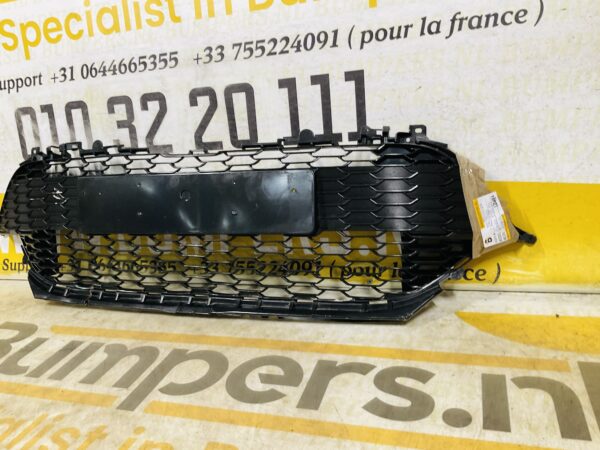 Grill Toyota Corolla E210 E21 A371-6766 Voorbumper grille 2-R5-12491