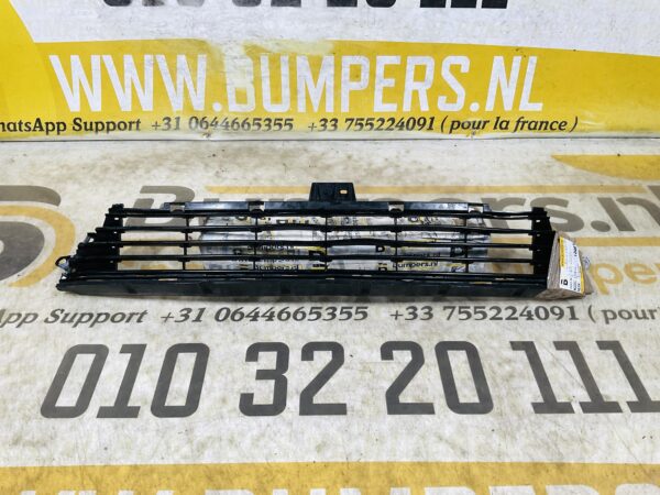 Grill Toyota Auris 5311202670 Voorbumper Rooster 2-R5-12493