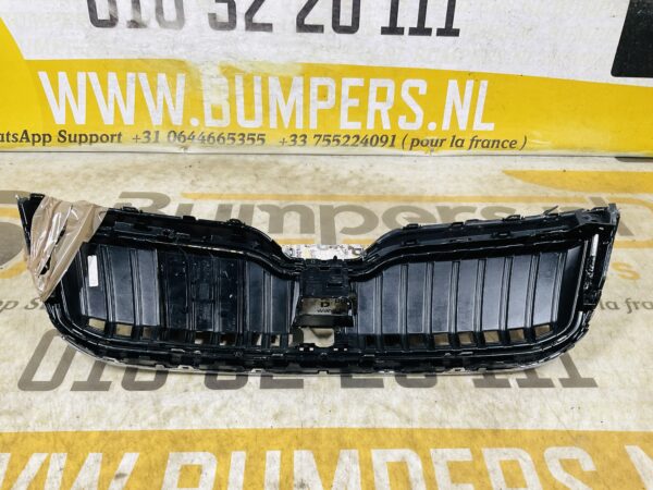 Grill Skoda Superb 3v0853639 Bumper Grill 2-R5-12495
