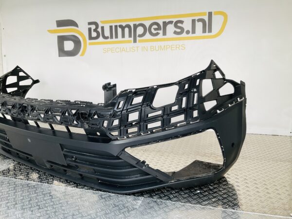BUMPER Volkswagen Crafter  VOORBUMPER 1-C10-12513z