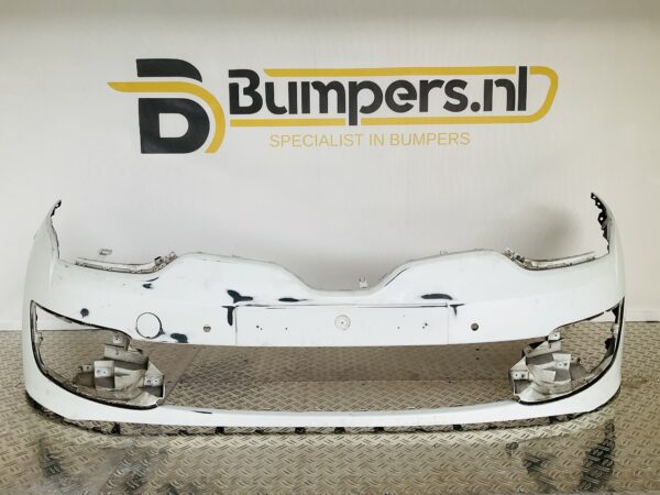BUMPER Renault Megane 3 Facelift 2013-2015  VOORBUMPER 2-F4-12531z