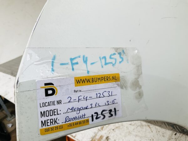 BUMPER Renault Megane 3 Facelift 2013-2015  VOORBUMPER 2-F4-12531z