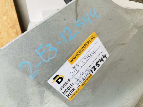 BUMPER Hyundai i20 2013-2016 86511-C8000 VOORBUMPER 2-E3-12544z