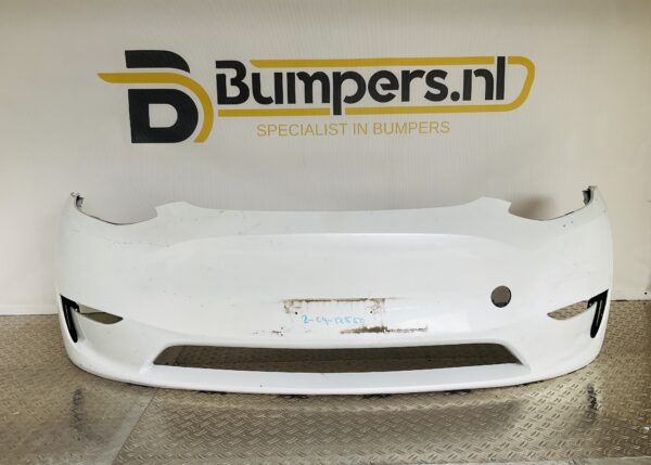 BUMPER Tesla Model Y 2020-2024 1540100-06-C VOORBUMPER 2-C9-12550z