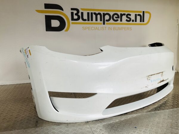 BUMPER Tesla Model Y 2020-2024 1540100-06-C VOORBUMPER 2-C9-12550z