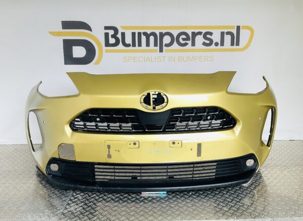BUMPER Toyota Yaris Cross 4xpdc 2020-2025 52119-0DC20 VOORBUMPER 2-D5-12562z