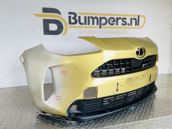 BUMPER Toyota Yaris Cross 4xpdc 2020-2025 52119-0DC20 VOORBUMPER 2-D5-12562z