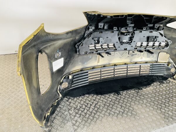 BUMPER Toyota Yaris Cross 4xpdc 2020-2025 52119-0DC20 VOORBUMPER 2-D5-12562z