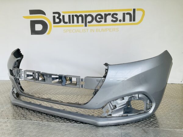 BUMPER Peugeot 208 2016-2019 9810513777 VOORBUMPER 2-J2-12517z