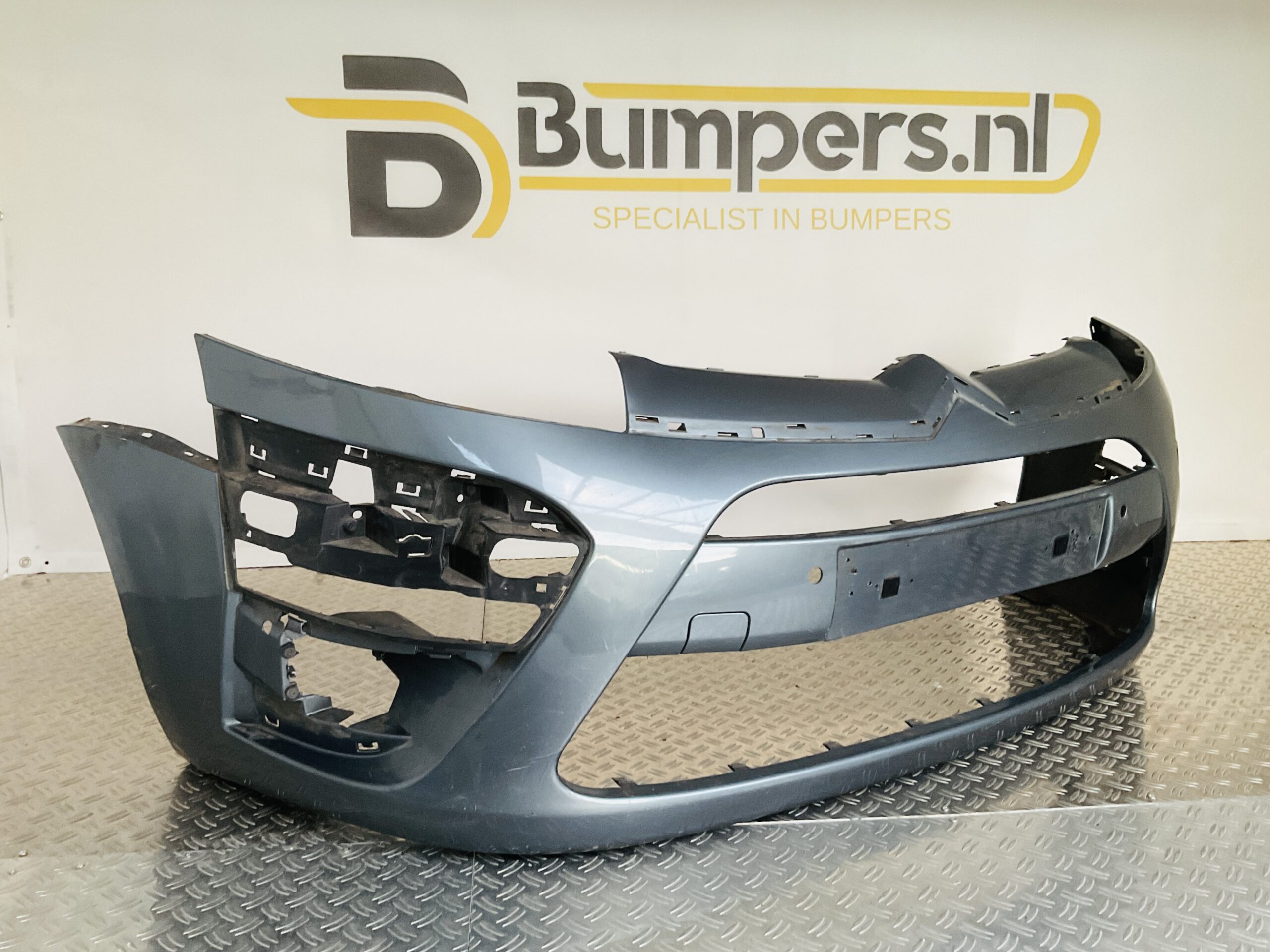 BUMPER Citroen C4 Picasso 2007-2013 9680402277 VOORBUMPER 1-F3-12675z