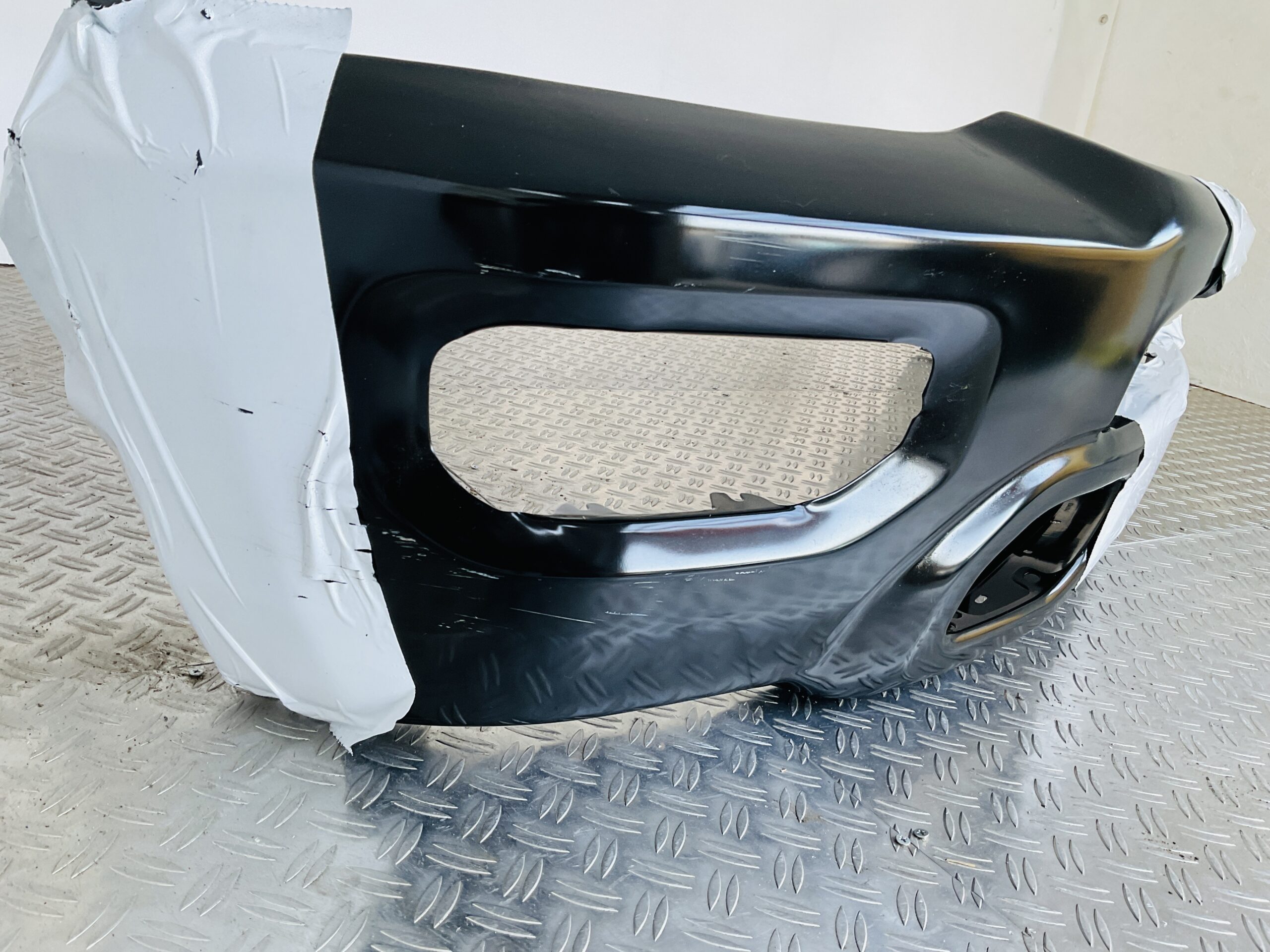 Bumper Dodge Ram 1500 2018-2024 5ZB41TZZAD Voorbumper 1-D5-13084z