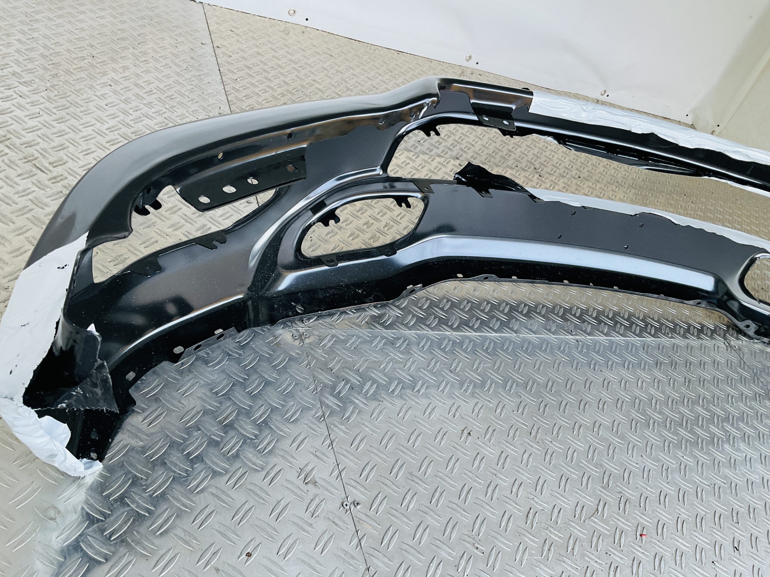 Bumper Dodge Ram 1500 2018-2024 5ZB41TZZAD Voorbumper 1-D5-13084z