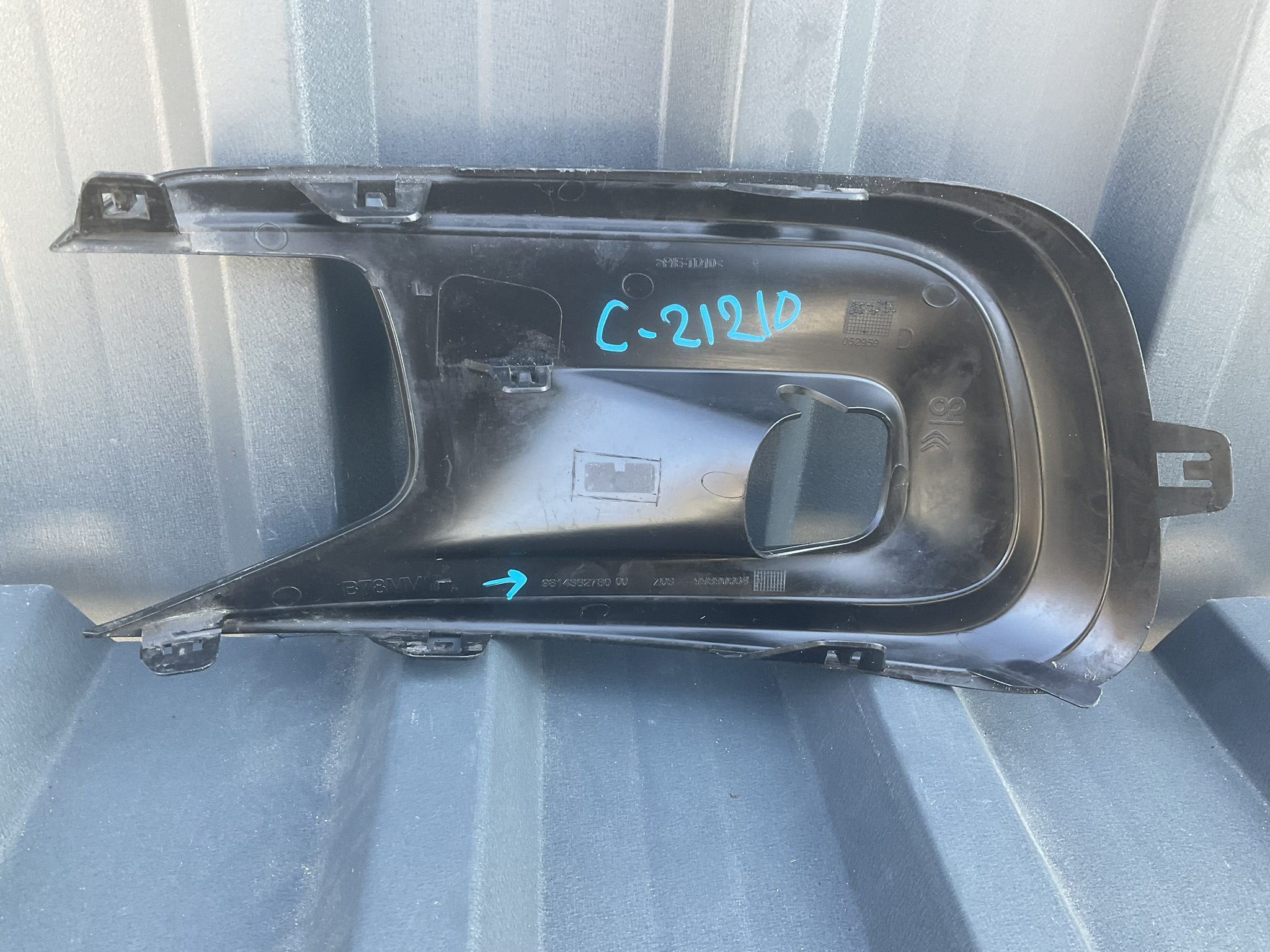 BUMPER GRILL Citroen C4 Picasso 981436278000 Mistlamp Rooster C-21210