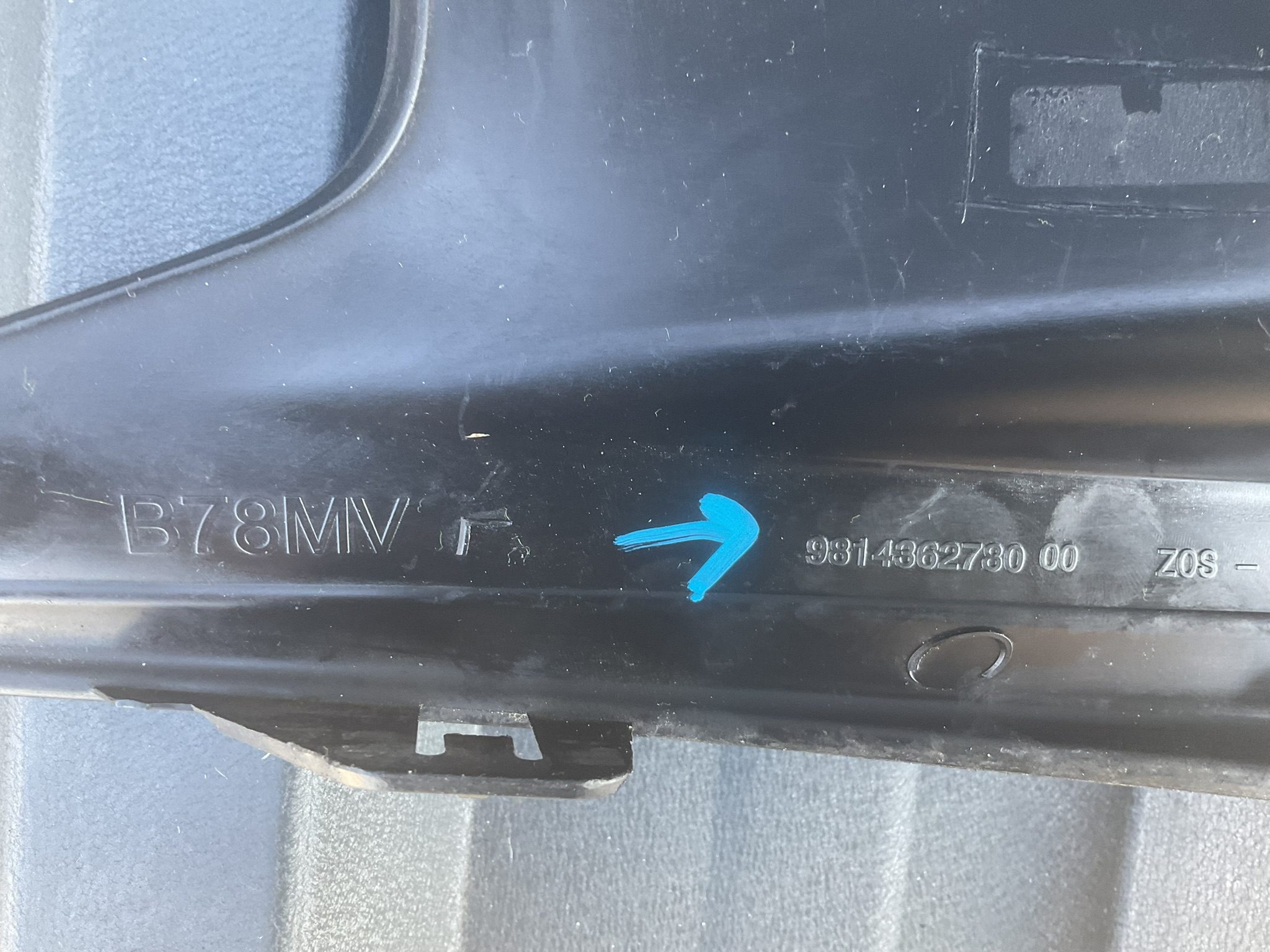 BUMPER GRILL Citroen C4 Picasso 981436278000 Mistlamp Rooster C-21210