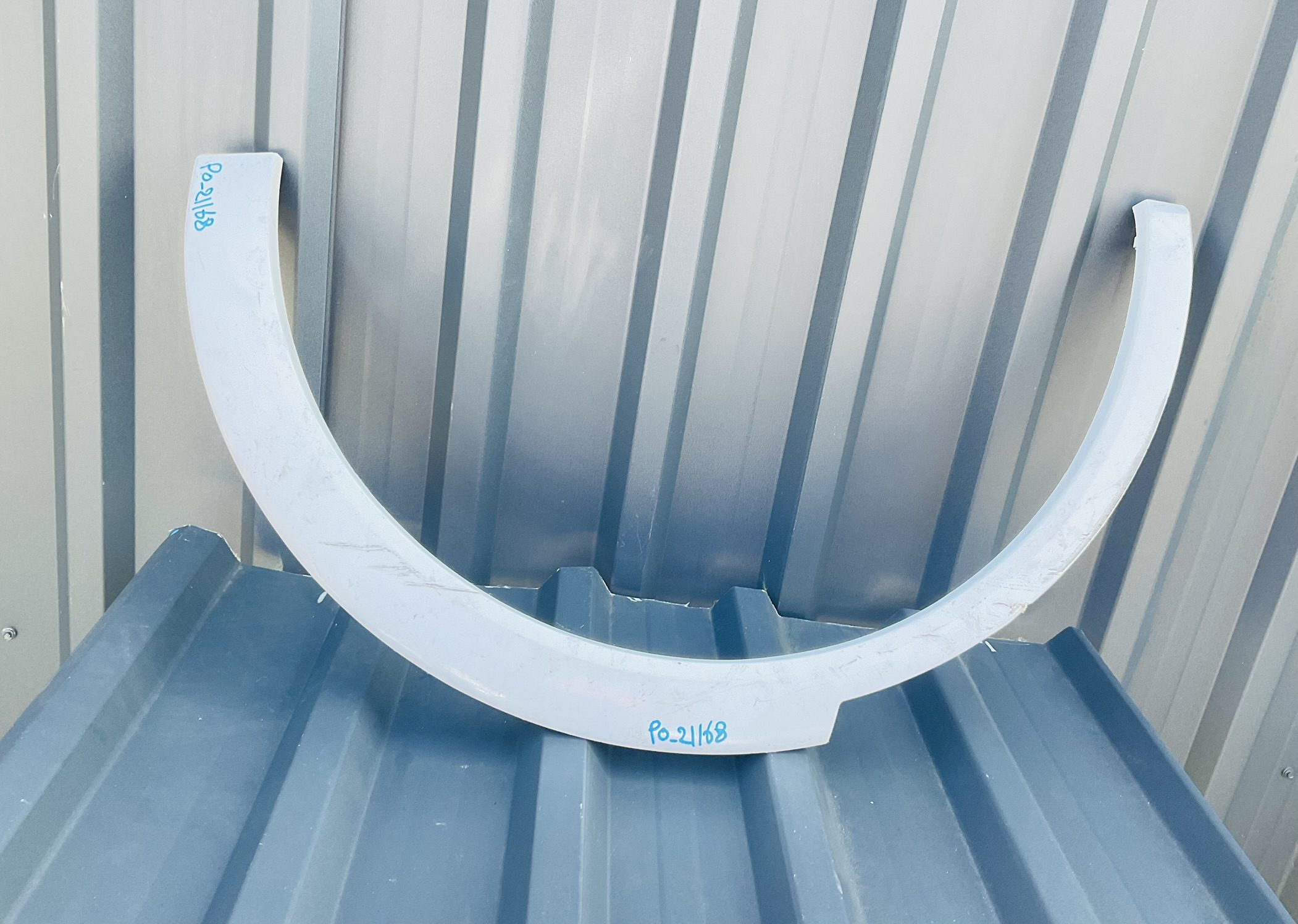 PORSCHE CAYENNE 9y3.854.731 EWIELKAST SPATBORD BESTUURDER SIERLIJST LR-21168