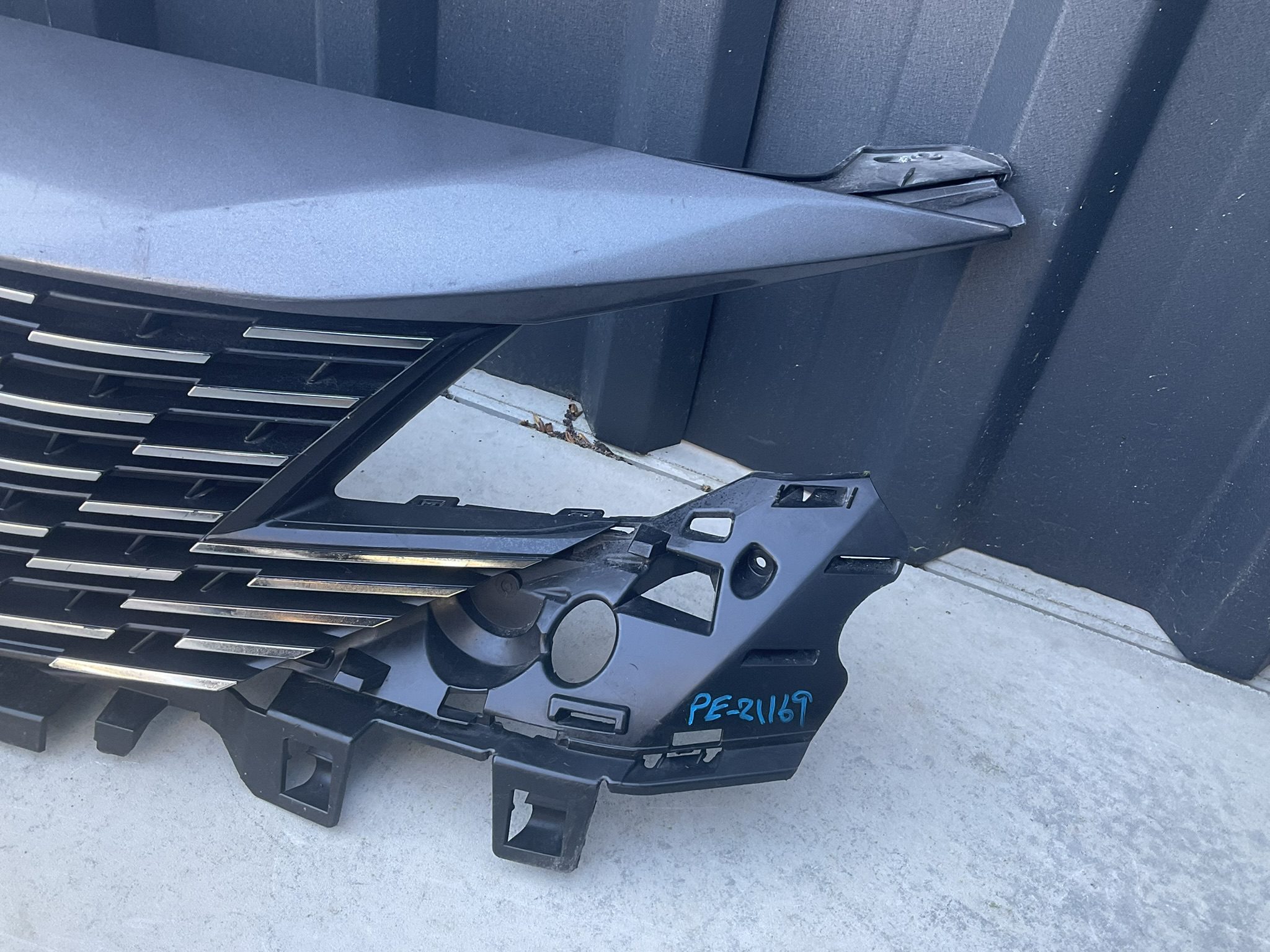 BUMPER GRILL PEUGEOT 3008 5008 9836828477 Boven Gril PE-21169