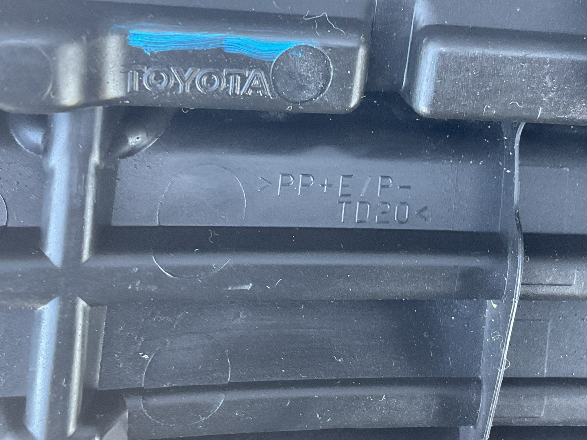 BUMPER GRILL PRIUS A16778856203 VOOR GRIL TO 21188