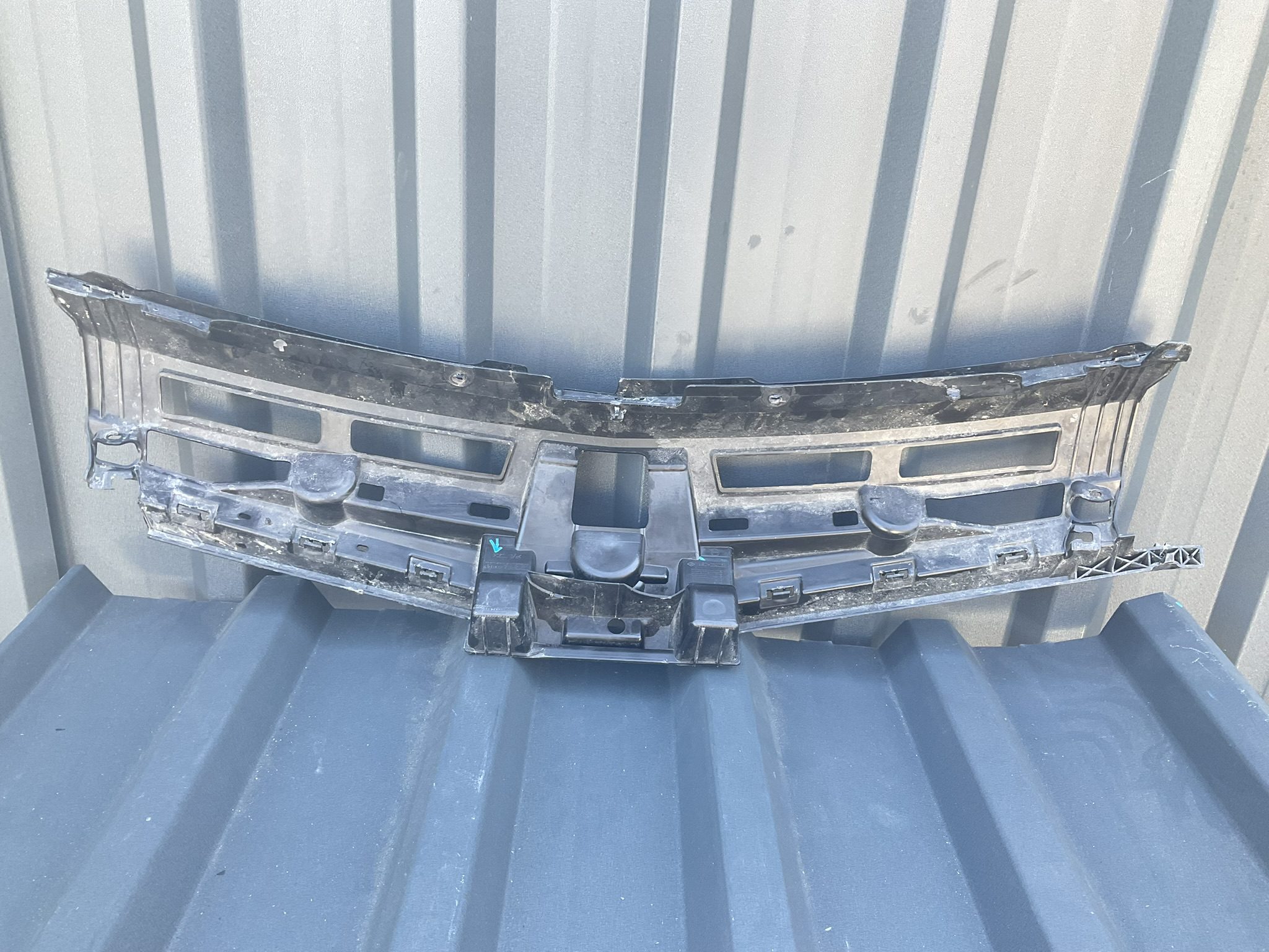 Bumper Houder Renault Twingo 620360408R Grill Bumper grill Re-21190