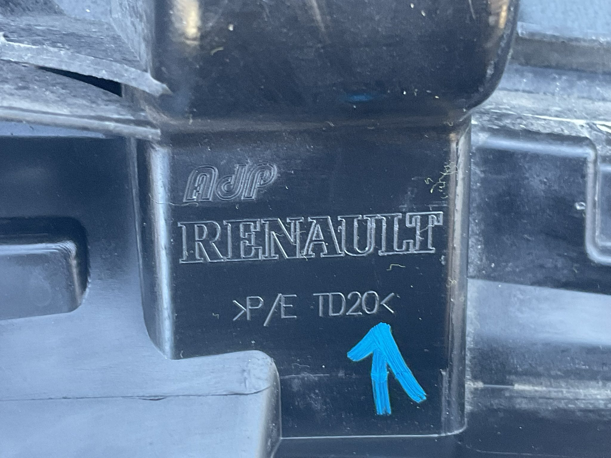 Bumper Houder Renault Twingo 620360408R Grill Bumper grill Re-21190