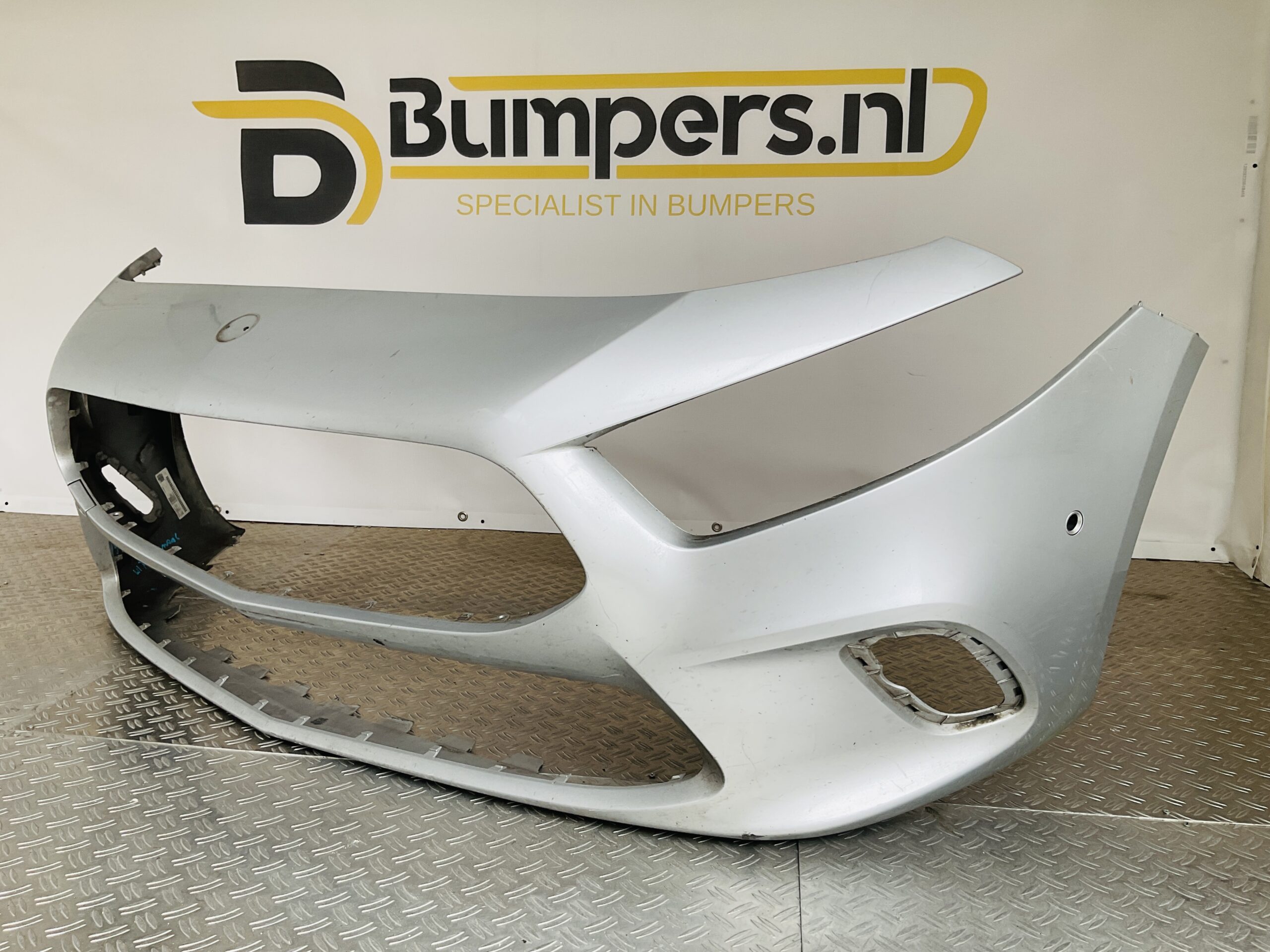 Bumper Mercedes A Klasse w177 Normaal 6xpdc 2019-2023 A1778853600 Voorbumper 1-A2-13236R