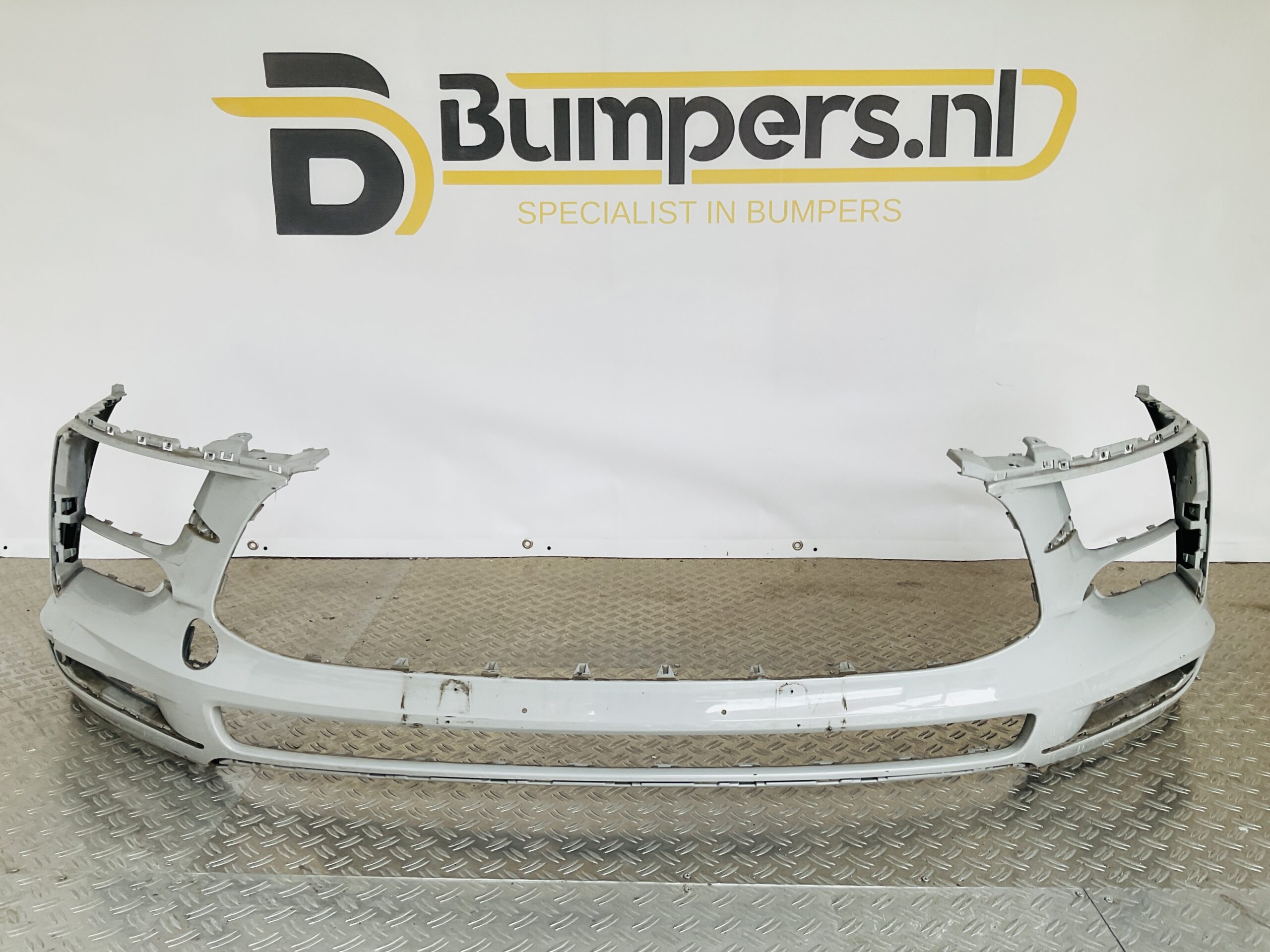 Bumper Porsche Macan 95B 18-23 95B807221K Voorbumper 2-B9-13340R