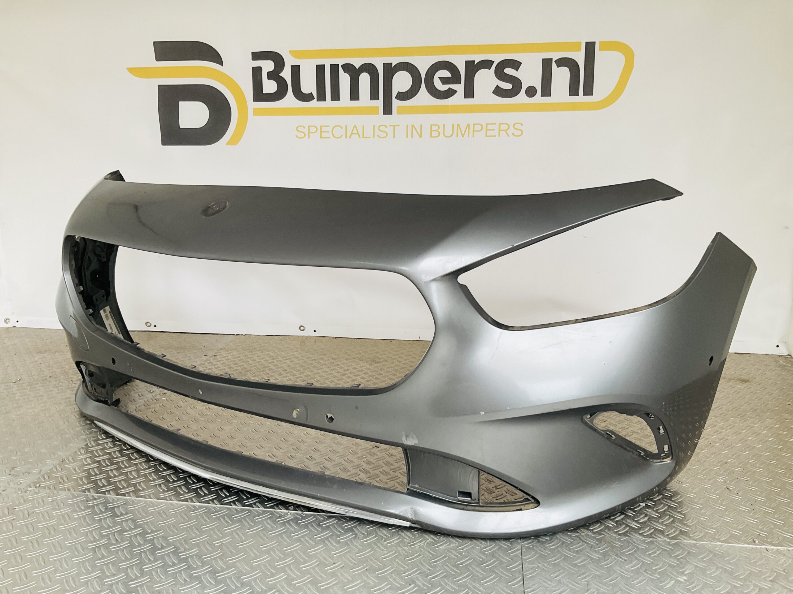 Bumper Mercedes B Klasse W247 Normaal 2019-2024 A2478855300 Voorbumper 1-B1-13357R
