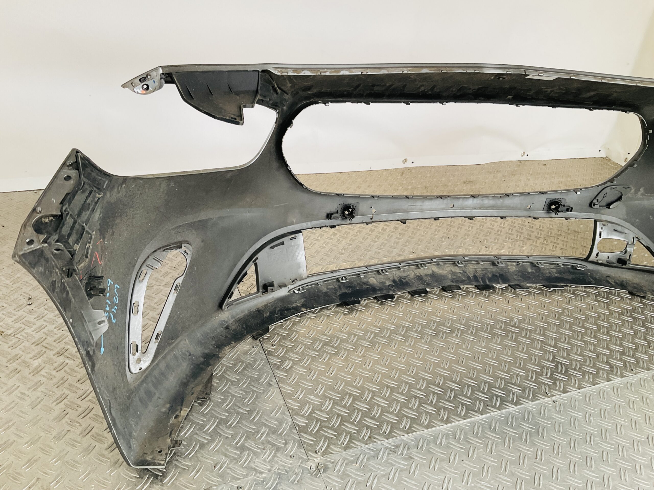 Bumper Mercedes B Klasse W247 Normaal 2019-2024 A2478855300 Voorbumper 1-B1-13357R
