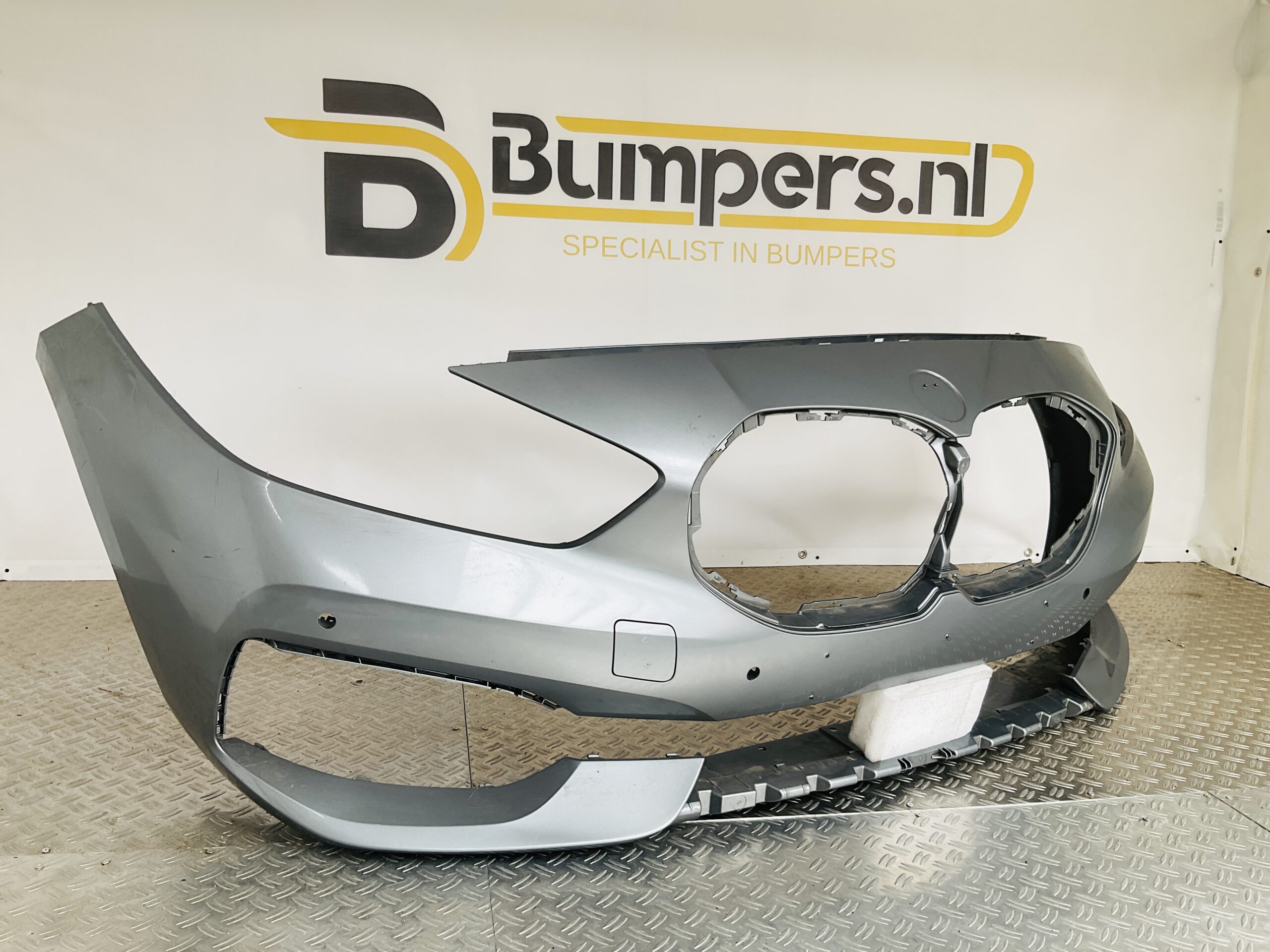 Bumper BMW 1 Serie F40 Sportline 4xpdc 51117459708 Voorbumper 2-K2-13410R