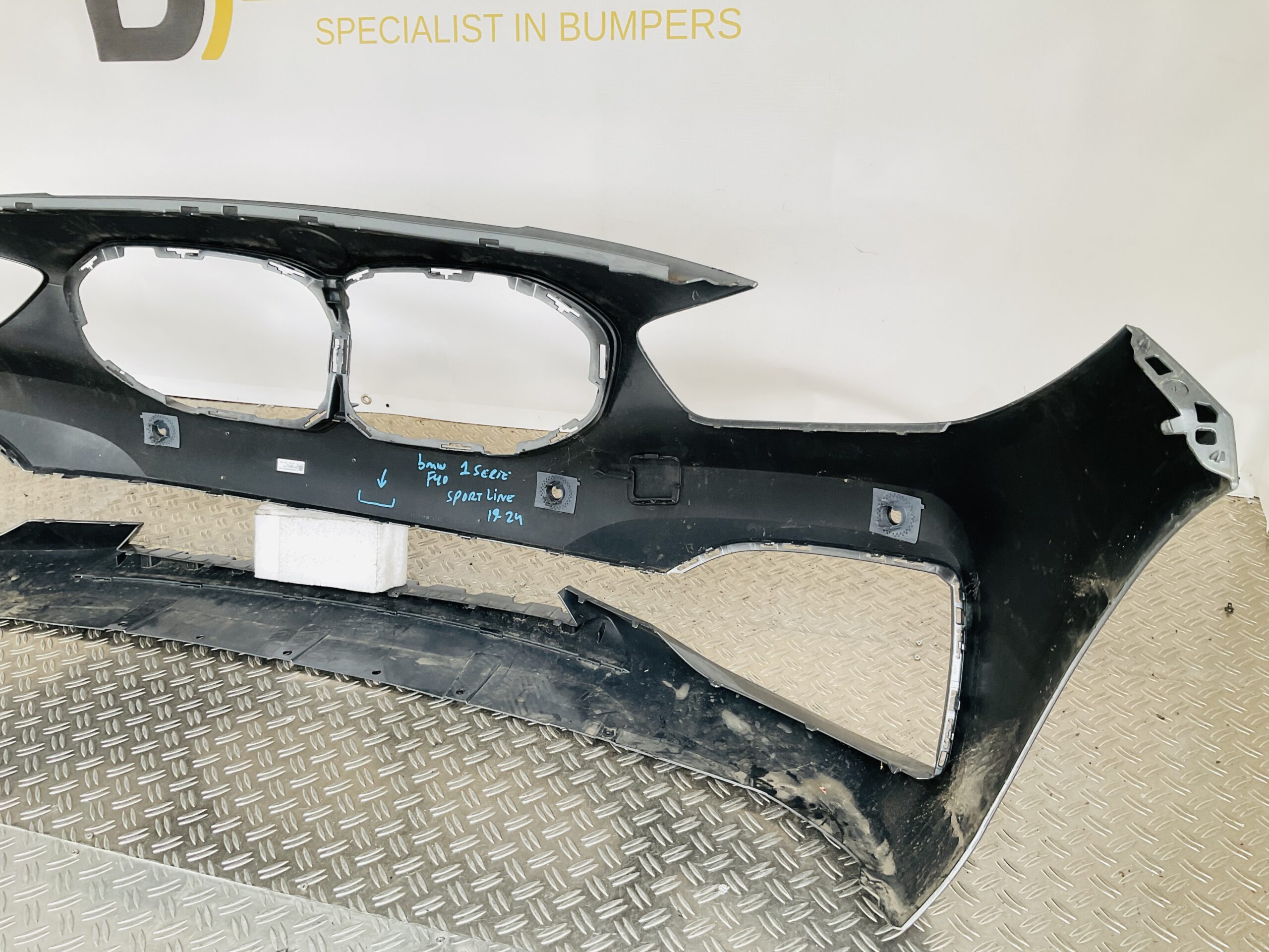 Bumper BMW 1 Serie F40 Sportline 4xpdc 51117459708 Voorbumper 2-K2-13410R