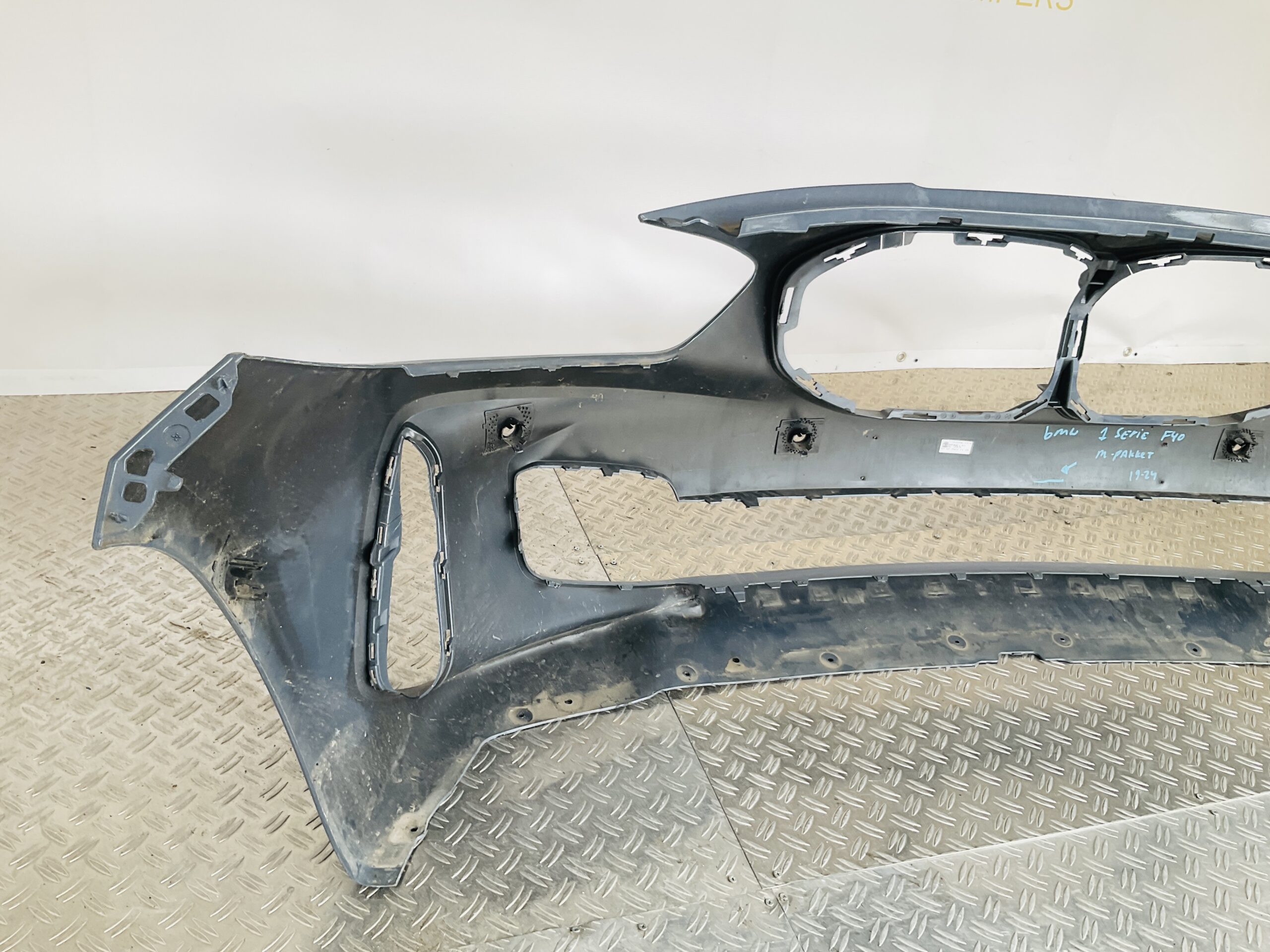 Bumper BMW 1 Serie F40 MPakket M-Pakket 6xpdc 51118070928 Voorbumper 2-K2-13421R