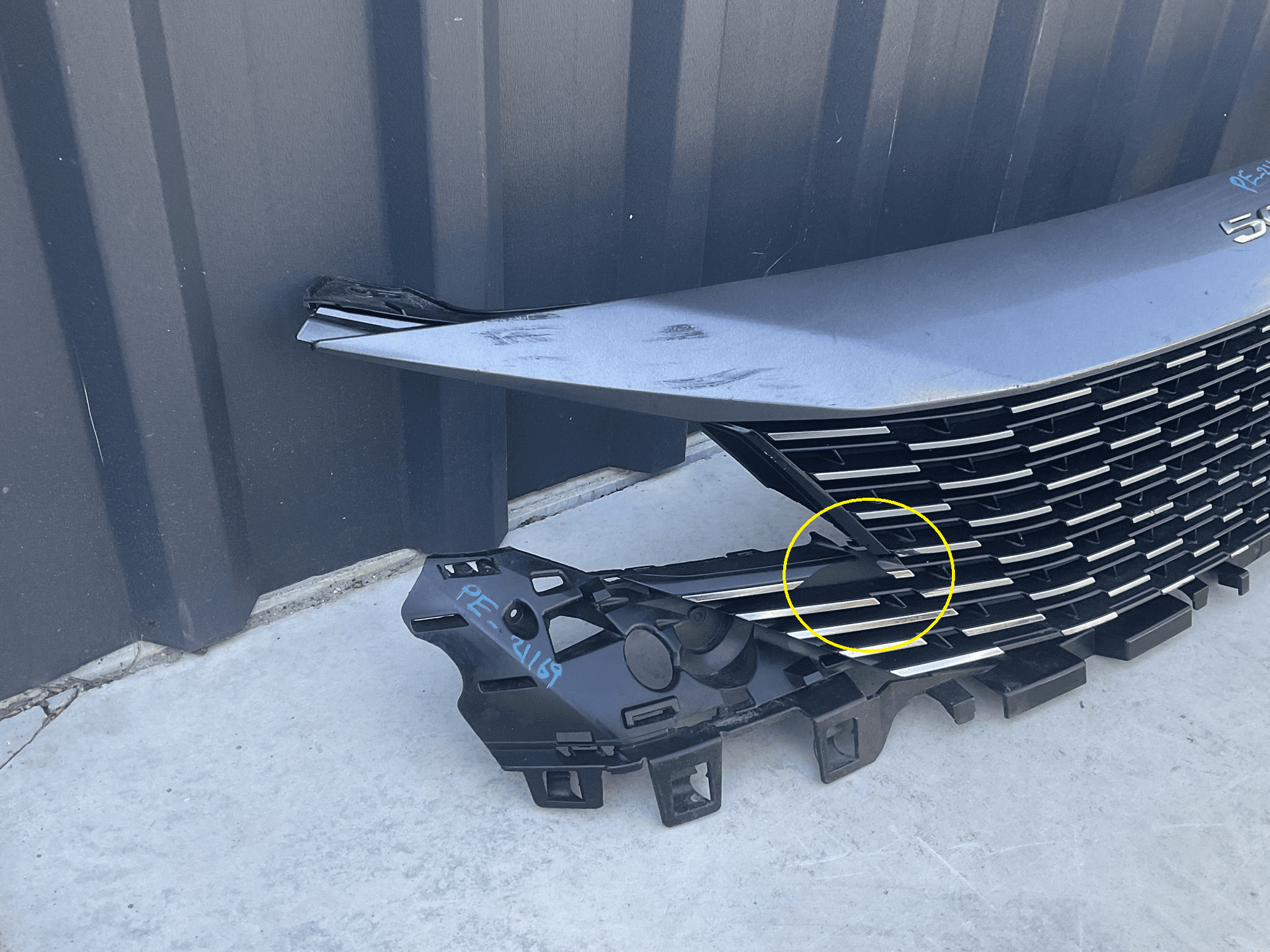 BUMPER GRILL PEUGEOT 3008 5008 9836828477 Boven Gril PE-21169