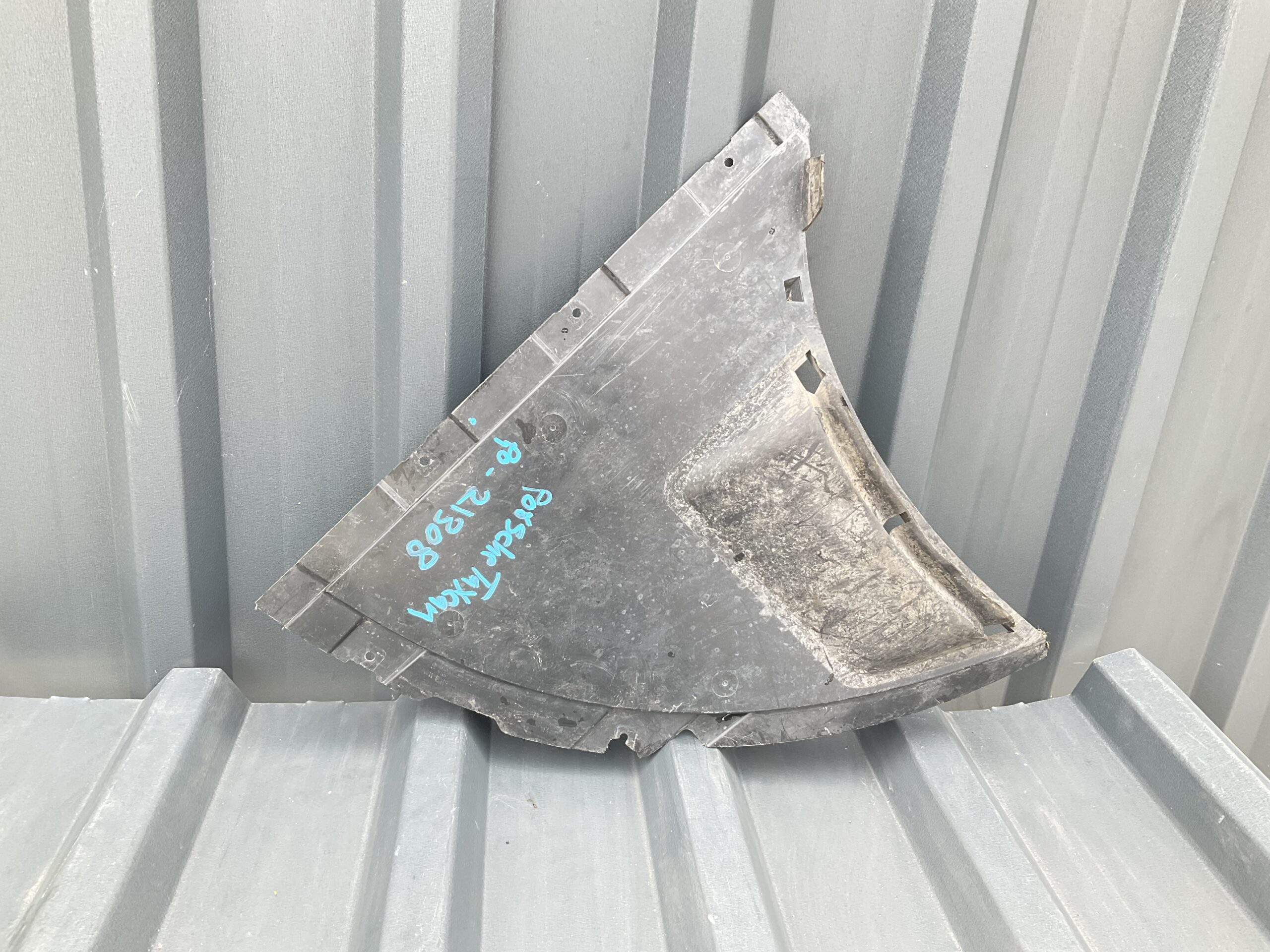 Bumper Houder Porsche Taycan 9J1809958C Bumperhouder PO-21308