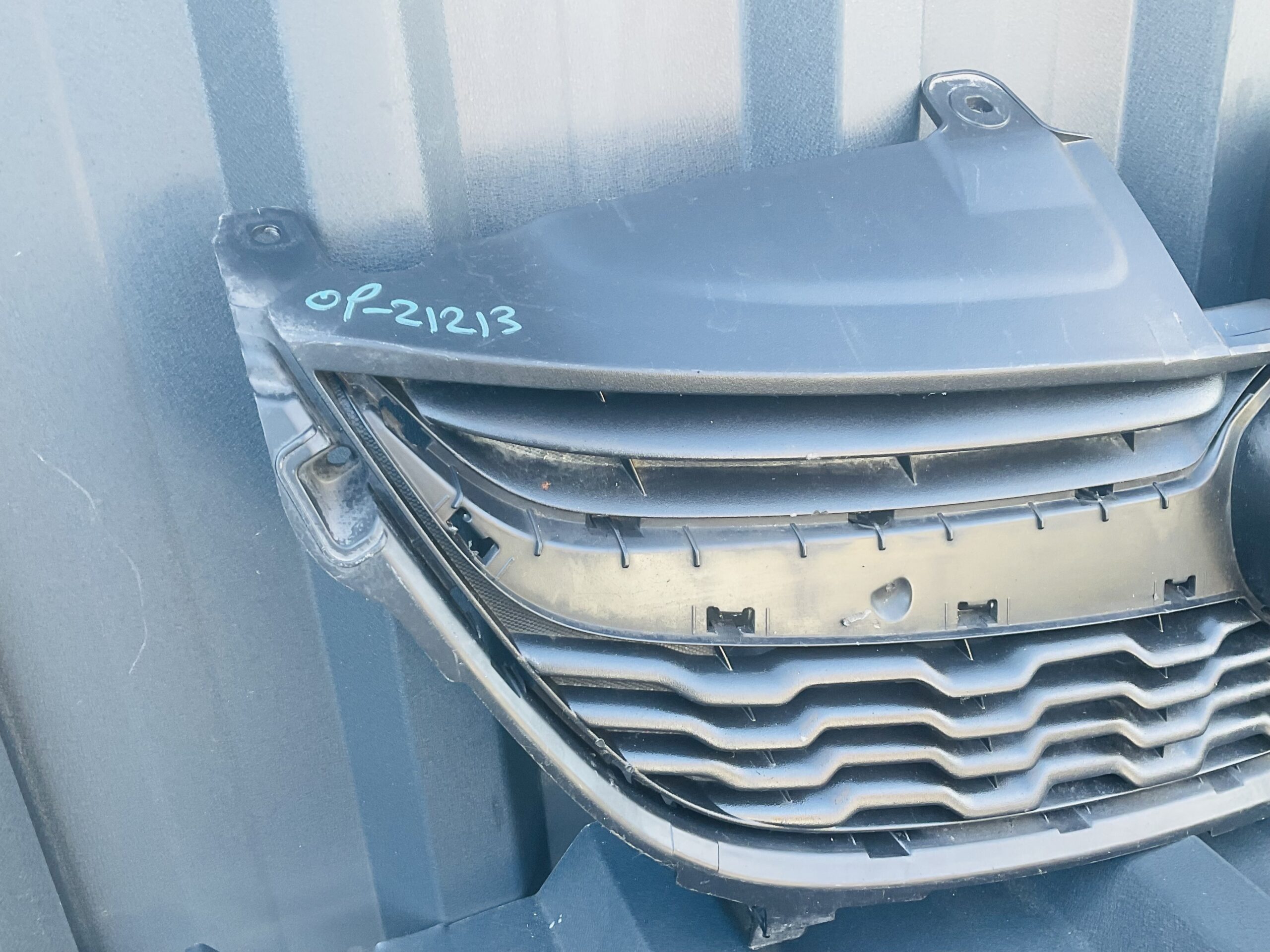 Bumper Grill Opel Karl 1 94514486 Voorbumper Grille Op-21213