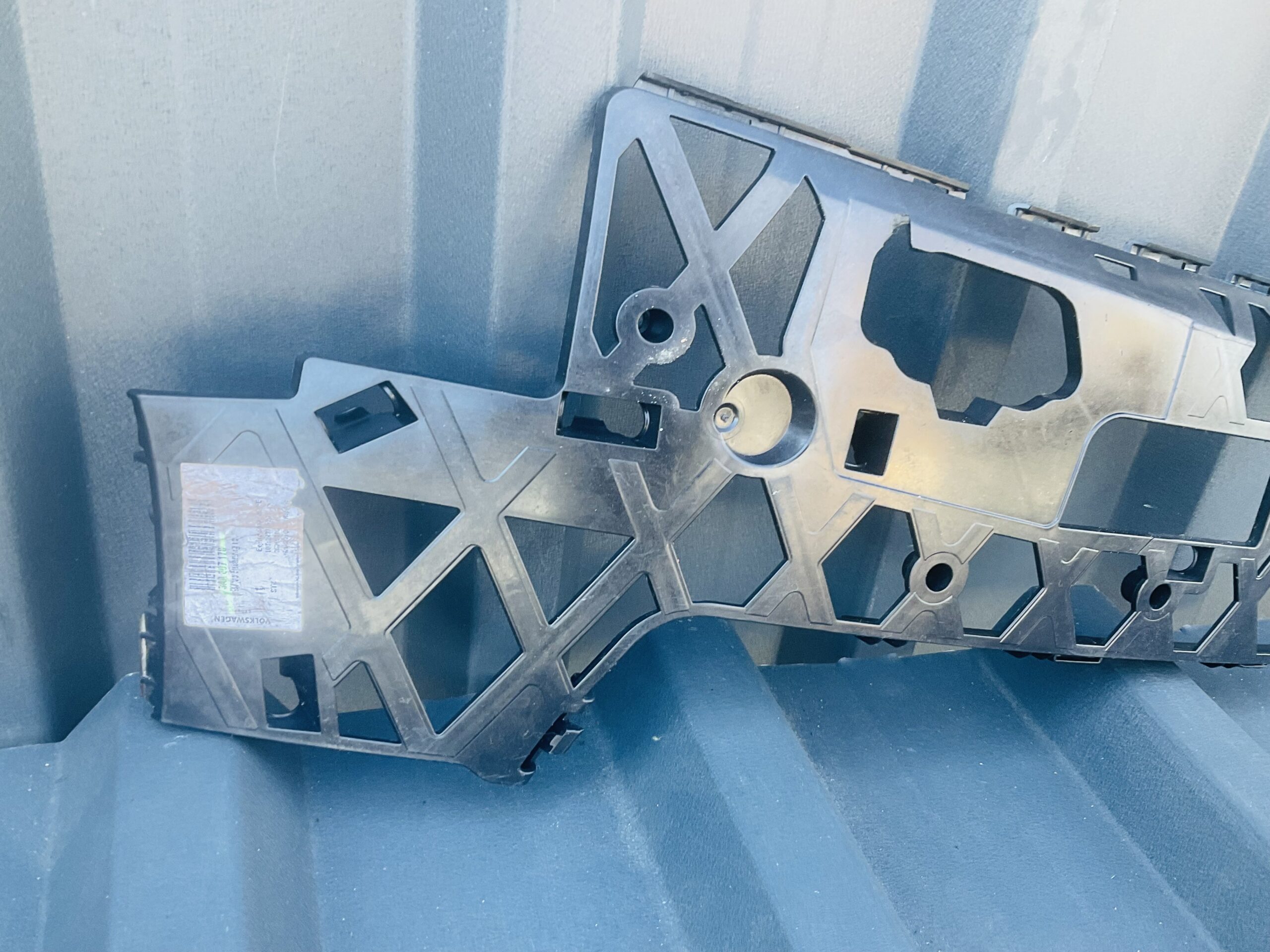 Bumper Houder Volkswagen Passat B7 3AA807178 Geleidersteun Vw-21229