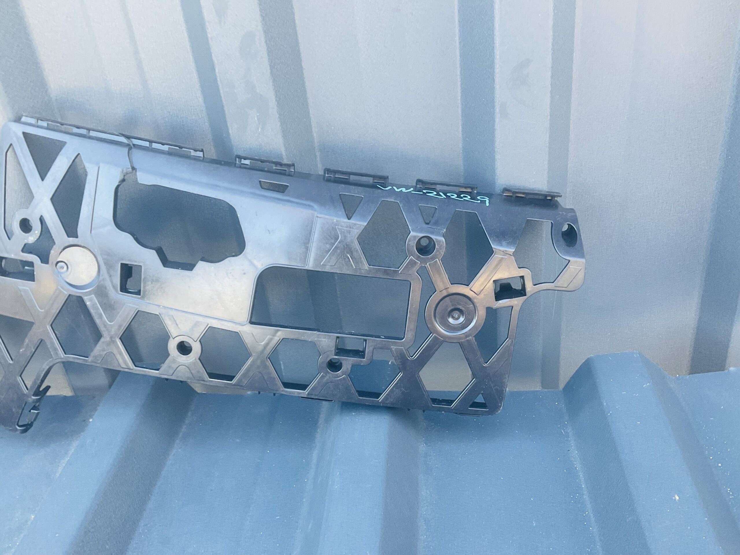 Bumper Houder Volkswagen Passat B7 3AA807178 Geleidersteun Vw-21229