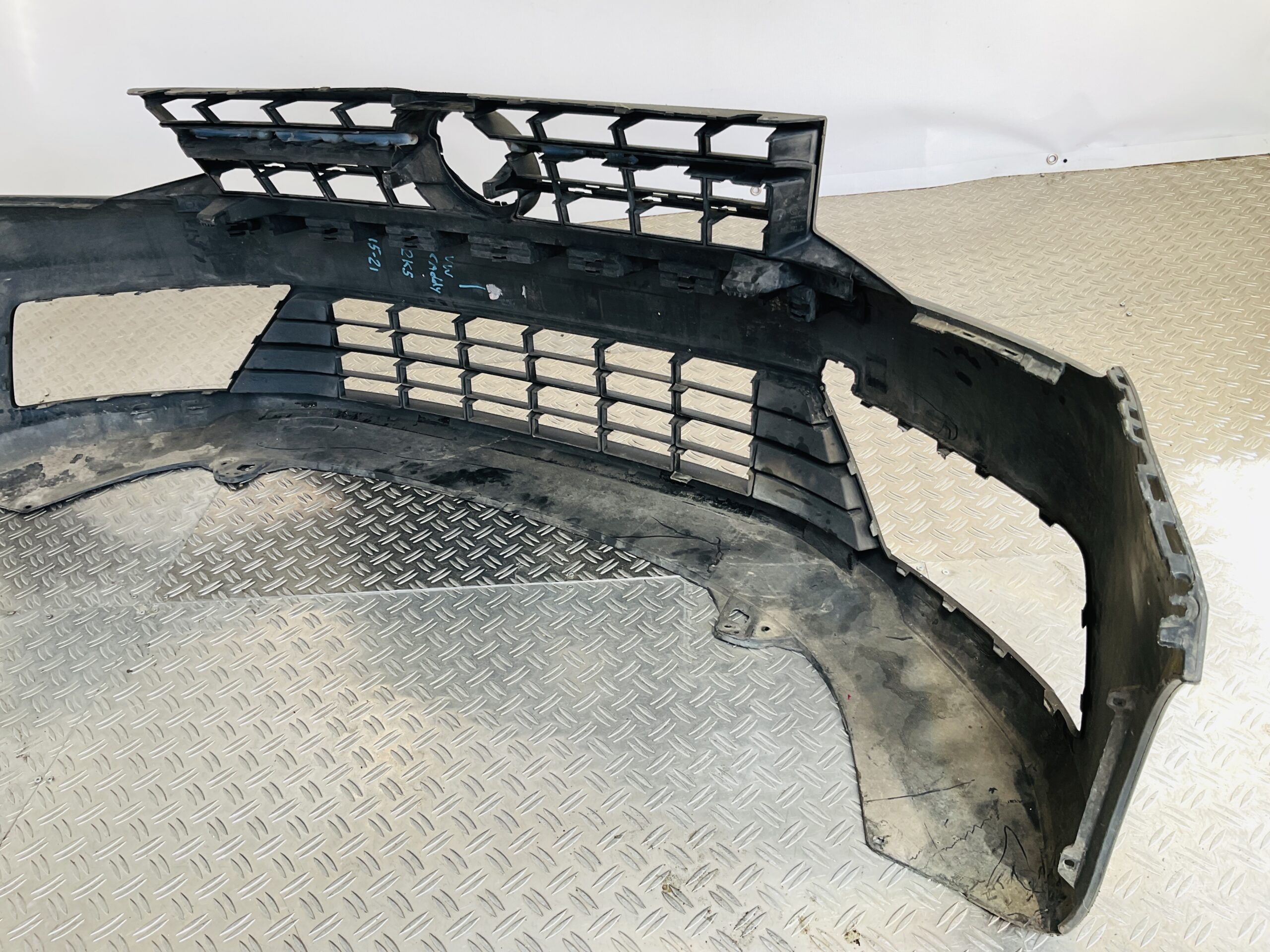 Bumper Volkswagen Caddy 2K5 15-21 2K5807221J Voorbumper 1-C5-13508R