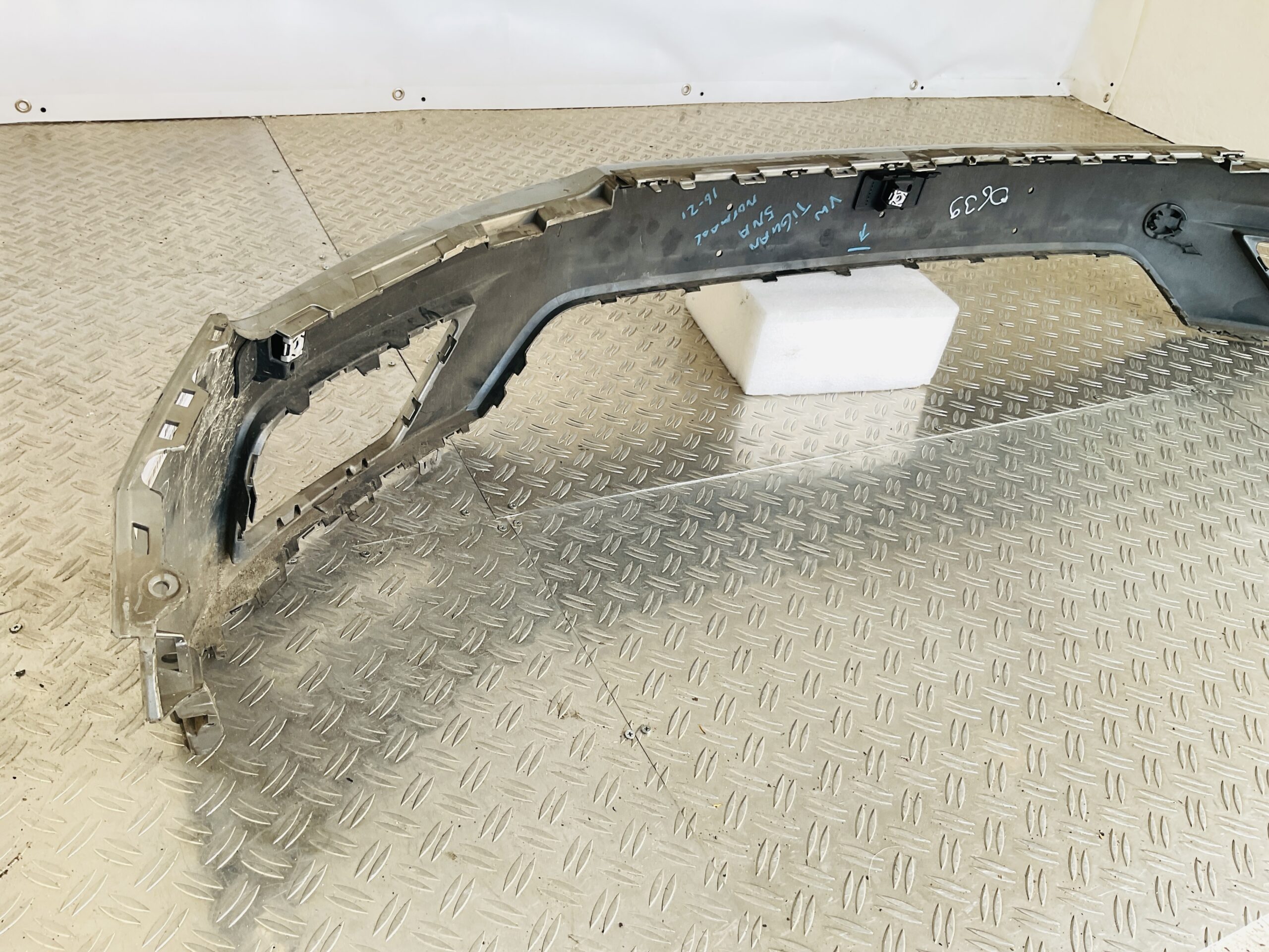 Bumper Volkswagen Tiguan 5NA Normaal 16-21 5NA 807221 Voorbumper 1-C8-13542z