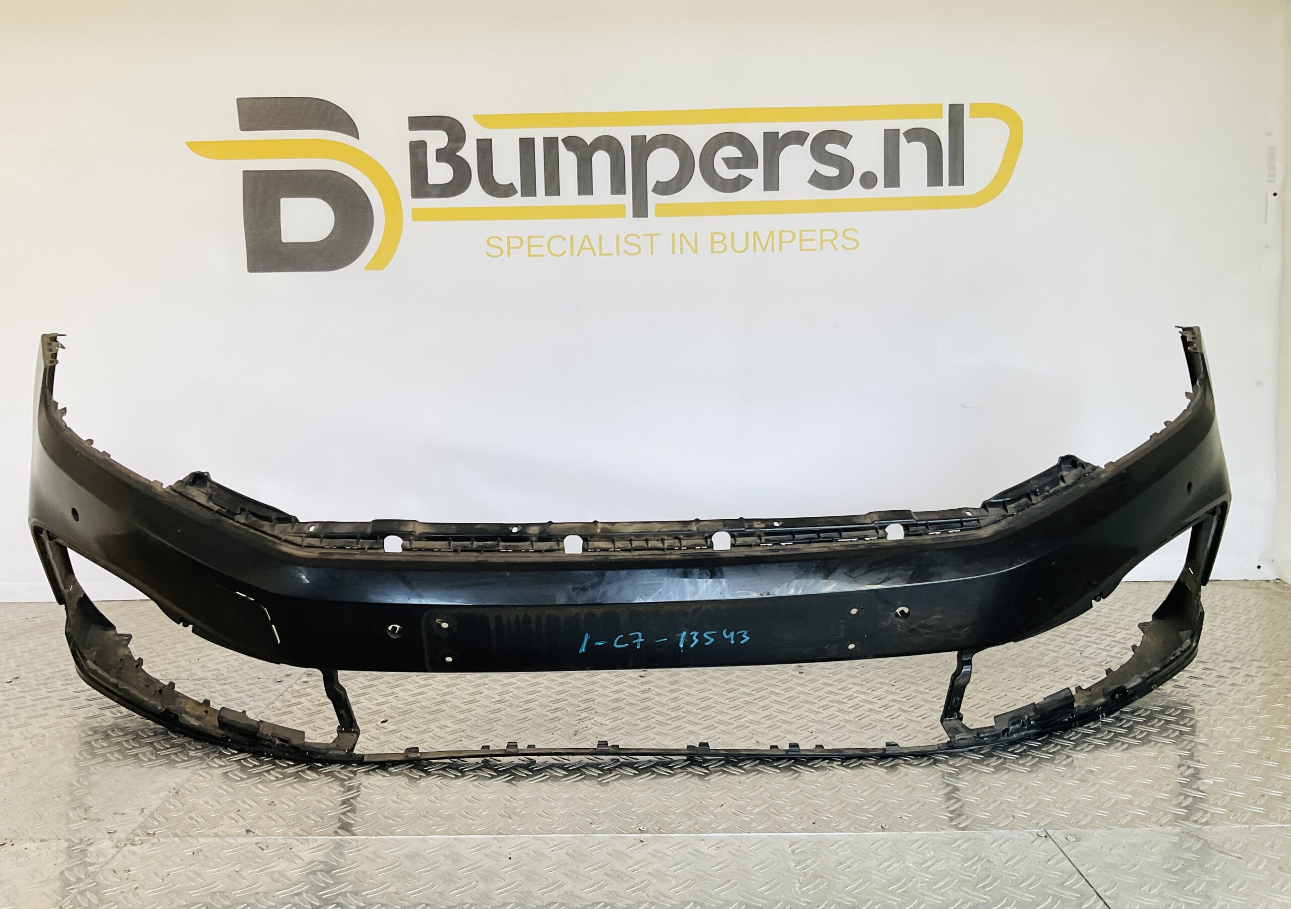 Bumper Volkswagen Passat B8 GTE 17-21 3G0807221 Voorbumper 1-C7-13543R