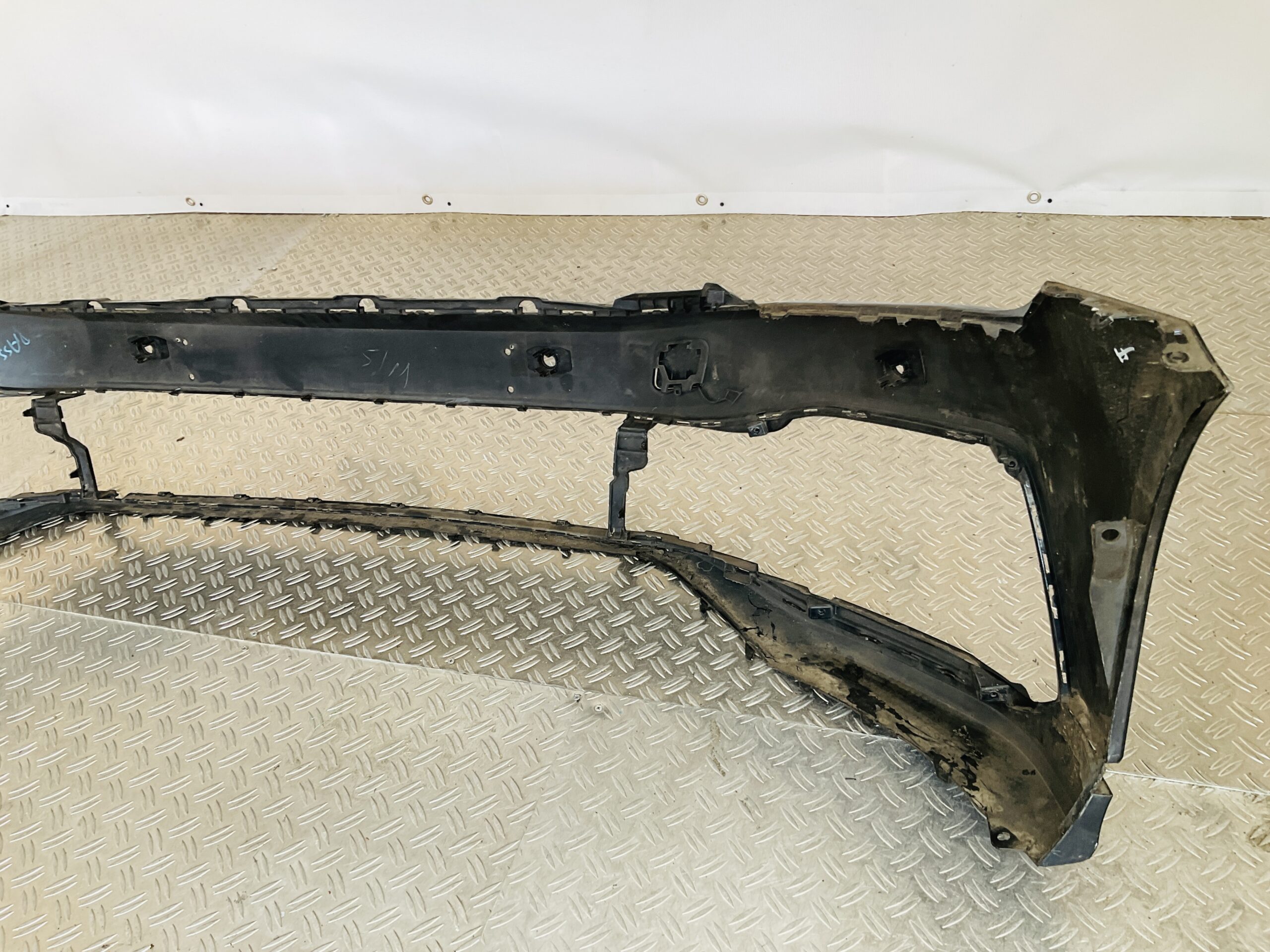 Bumper Volkswagen Passat B8 GTE 17-21 3G0807221 Voorbumper 1-C7-13543R
