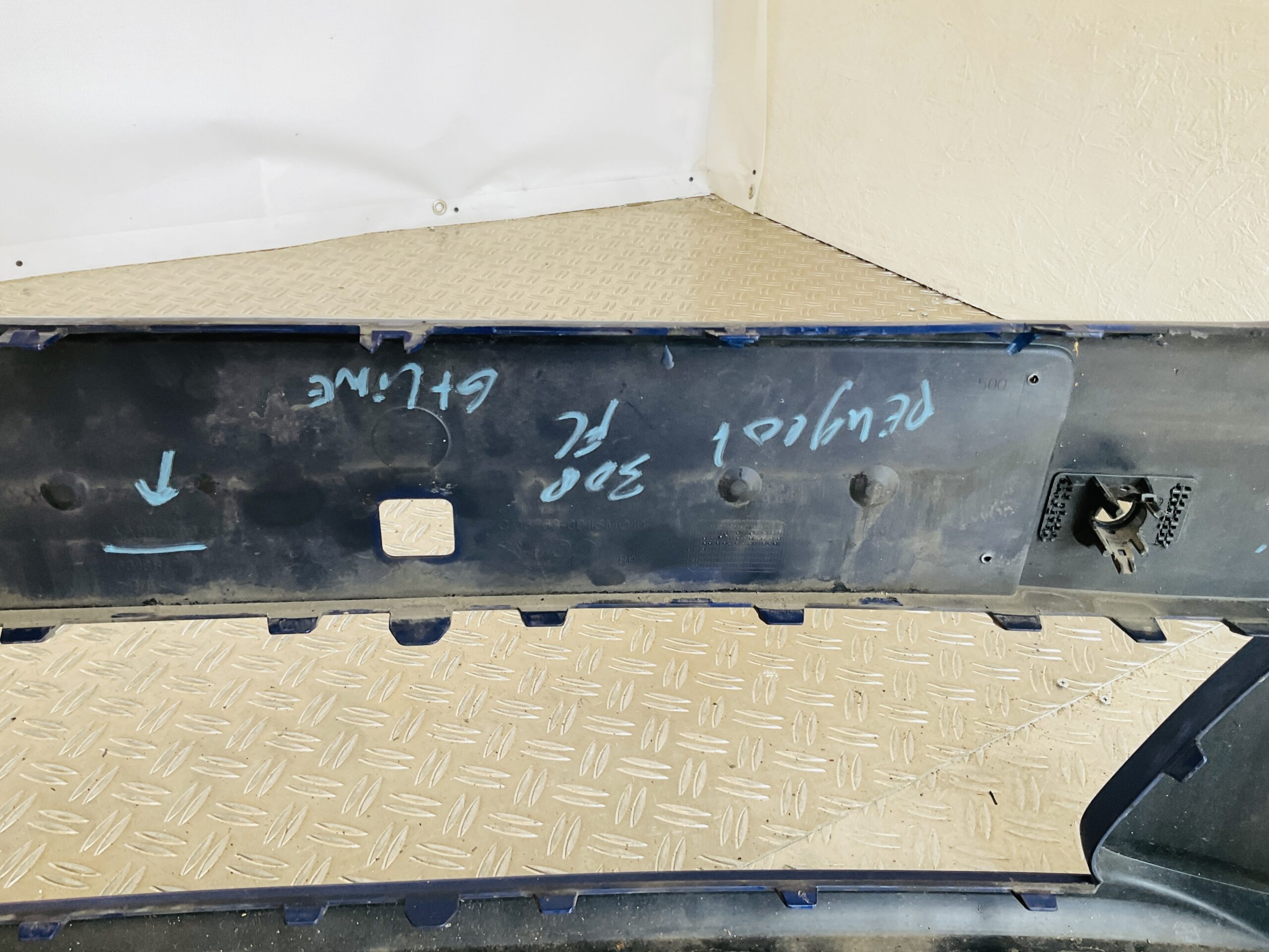 Bumper Peugeot 308 GT Line Facelift AA38299433 Voorbumper 2-J8-13545R