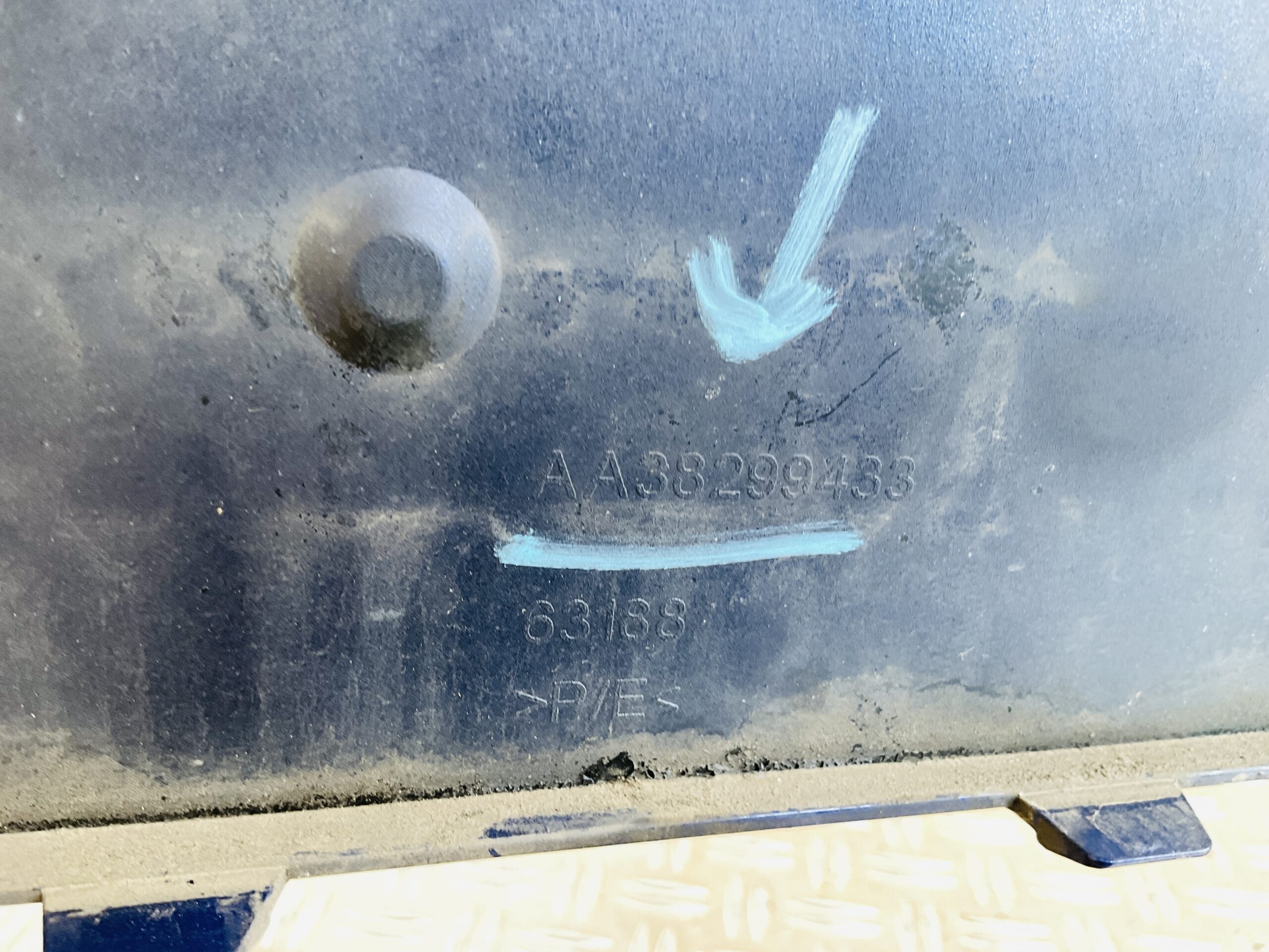 Bumper Peugeot 308 GT Line Facelift AA38299433 Voorbumper 2-J8-13545R