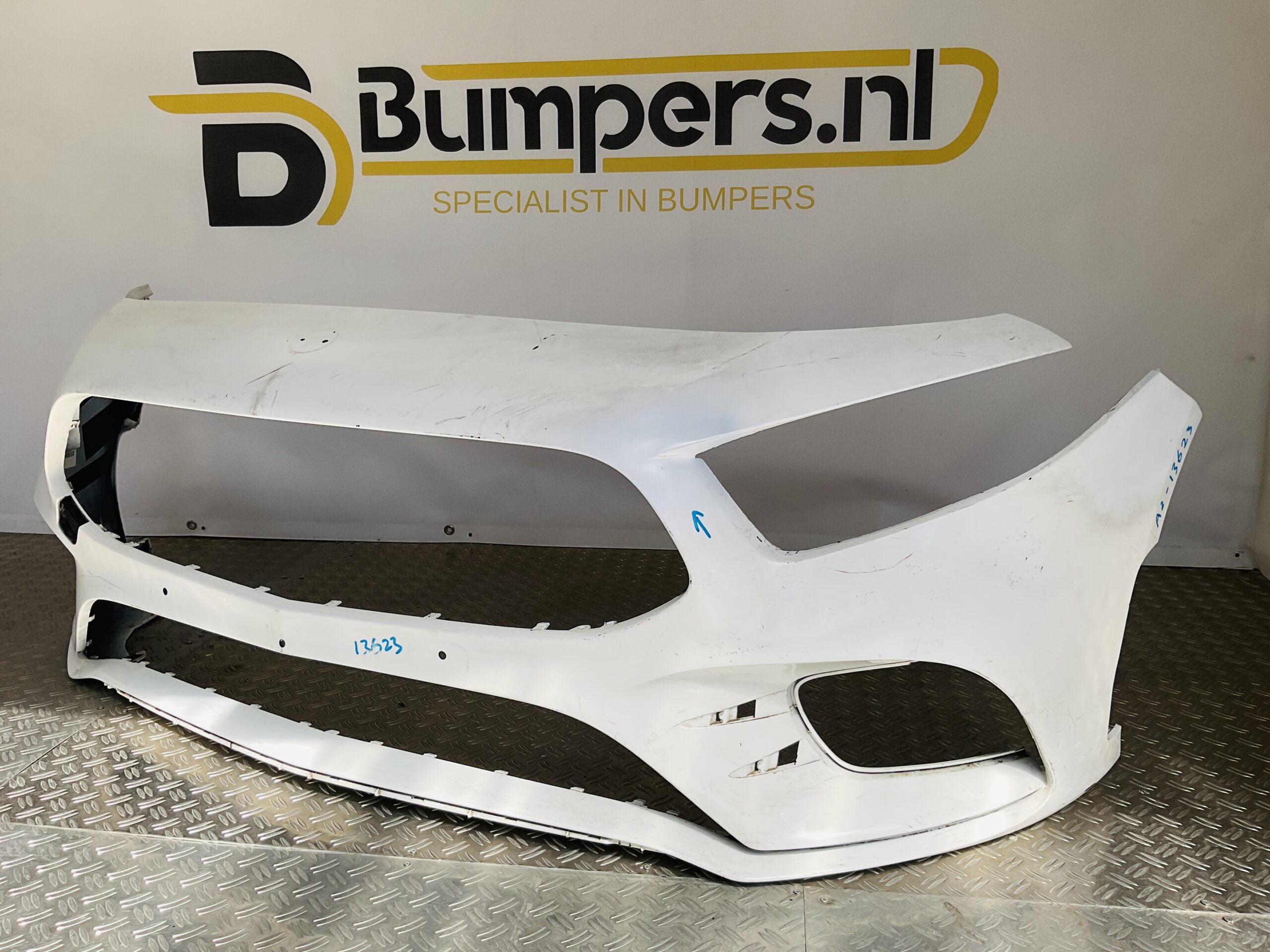 Bumper Mercedes A Klasse W177 AMG geen pdc 19-23 A1778856100 Voorbumper 1-A2-13623z