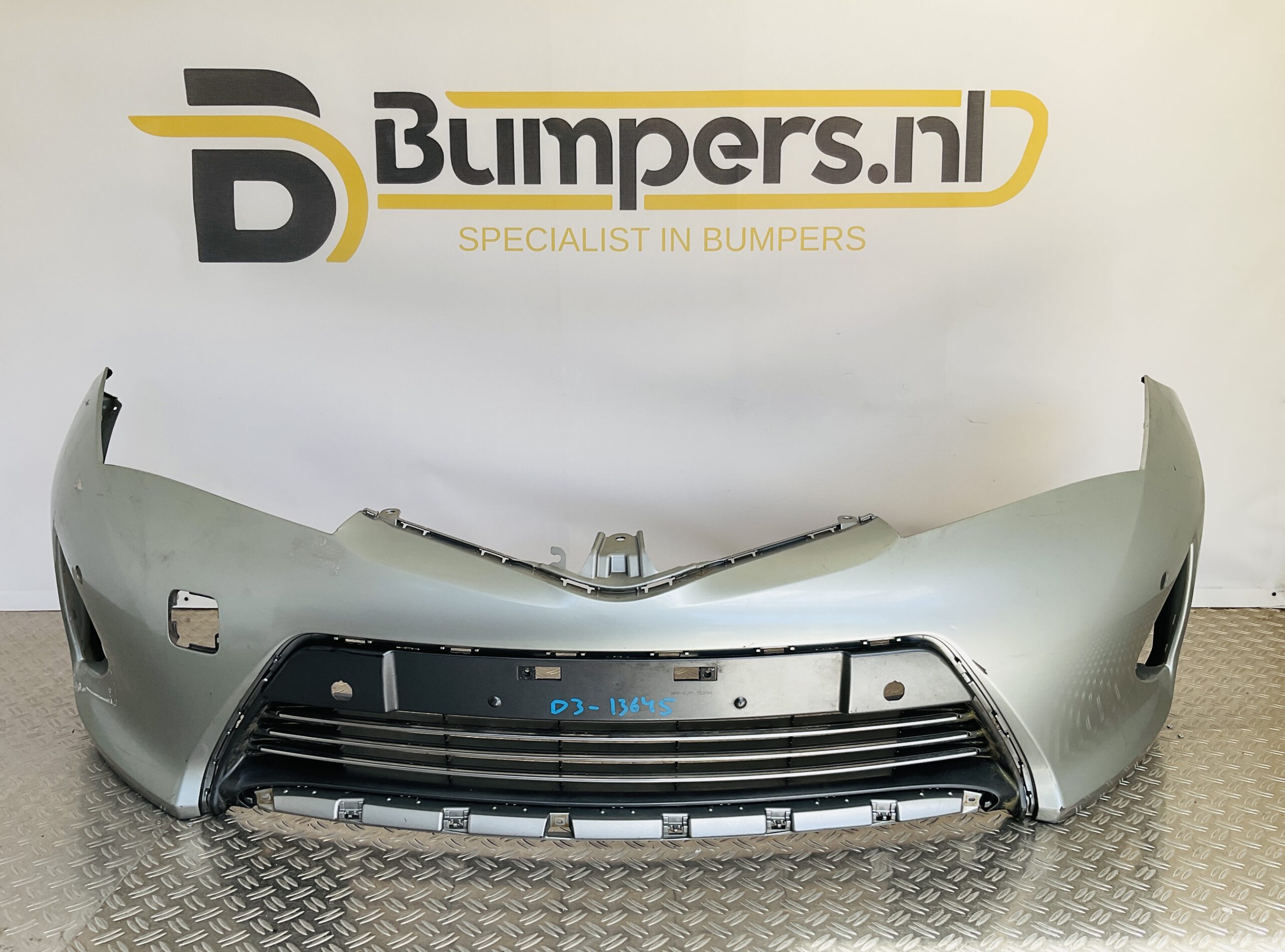 Bumper Toyota Auris 12-15 6xpdc 52119-02A20 Voorbumper 2-D3-13645z