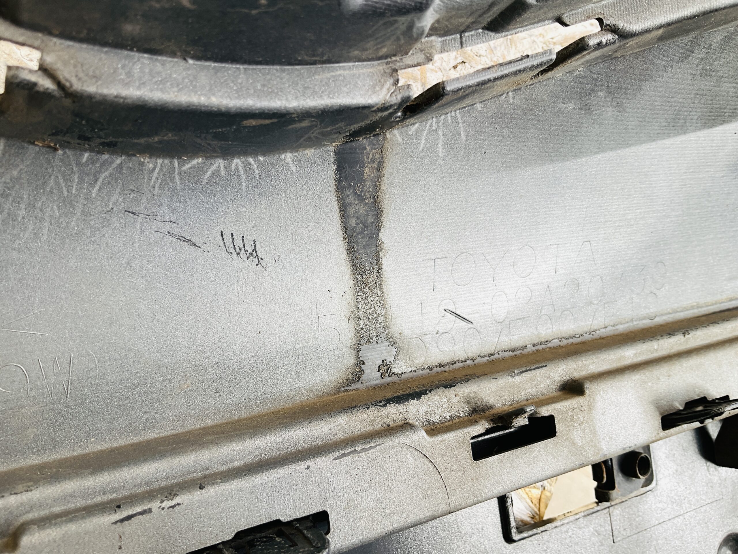 Bumper Toyota Auris 12-15 6xpdc 52119-02A20 Voorbumper 2-D3-13645z