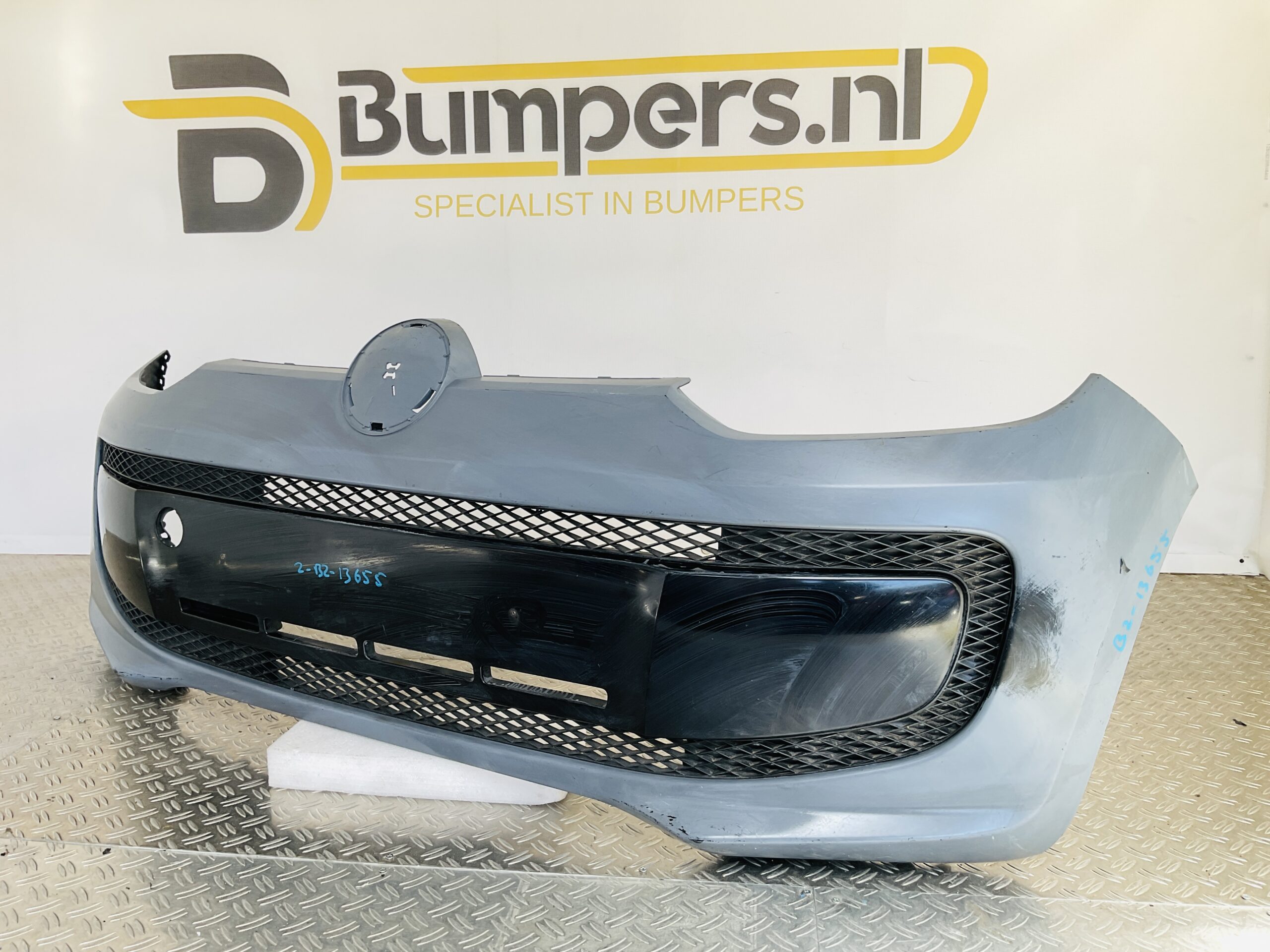 Bumper Volkswagen Up 11-16 1S0807221B Voorbumper 2-B2-13655z
