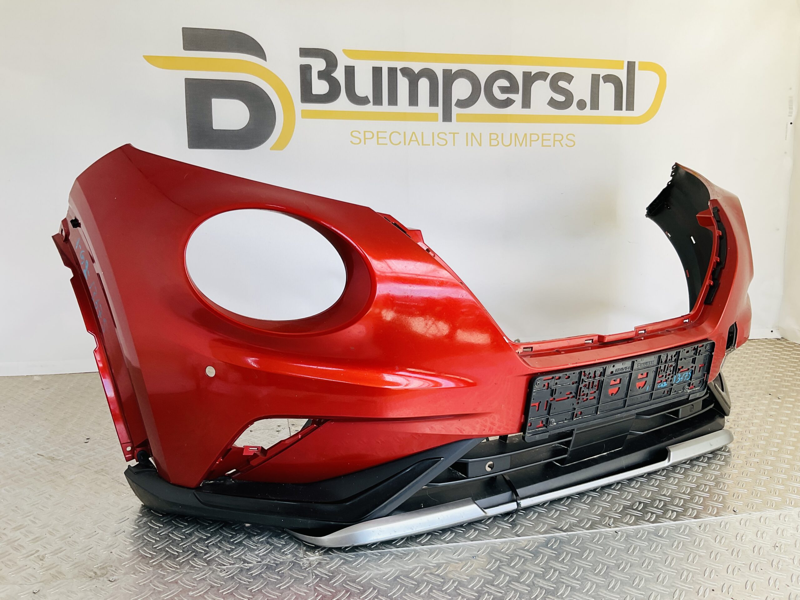 Bumper Nissan Juke 2 4xpdc 620266PA0A Voorbumper 1-G2-13675R