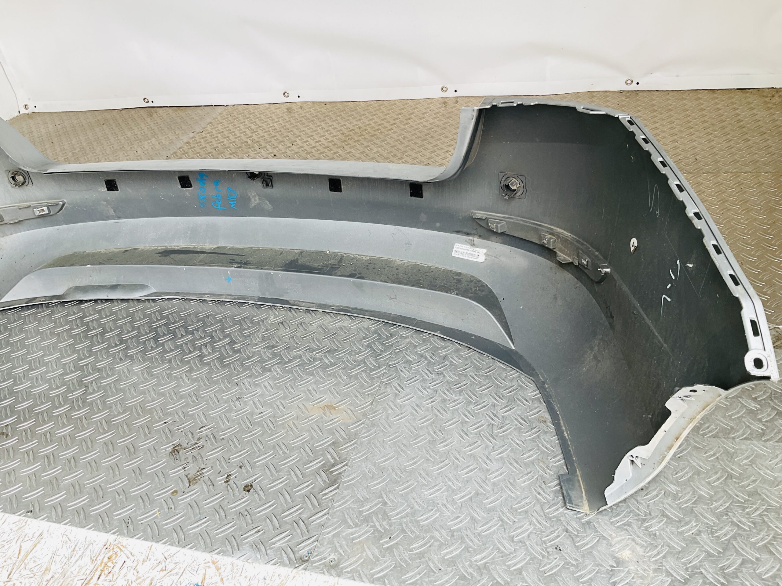 Bumper Skoda Fabia 3 6V9 Station 6V9807421 Achterbumper 1-F10-13741R