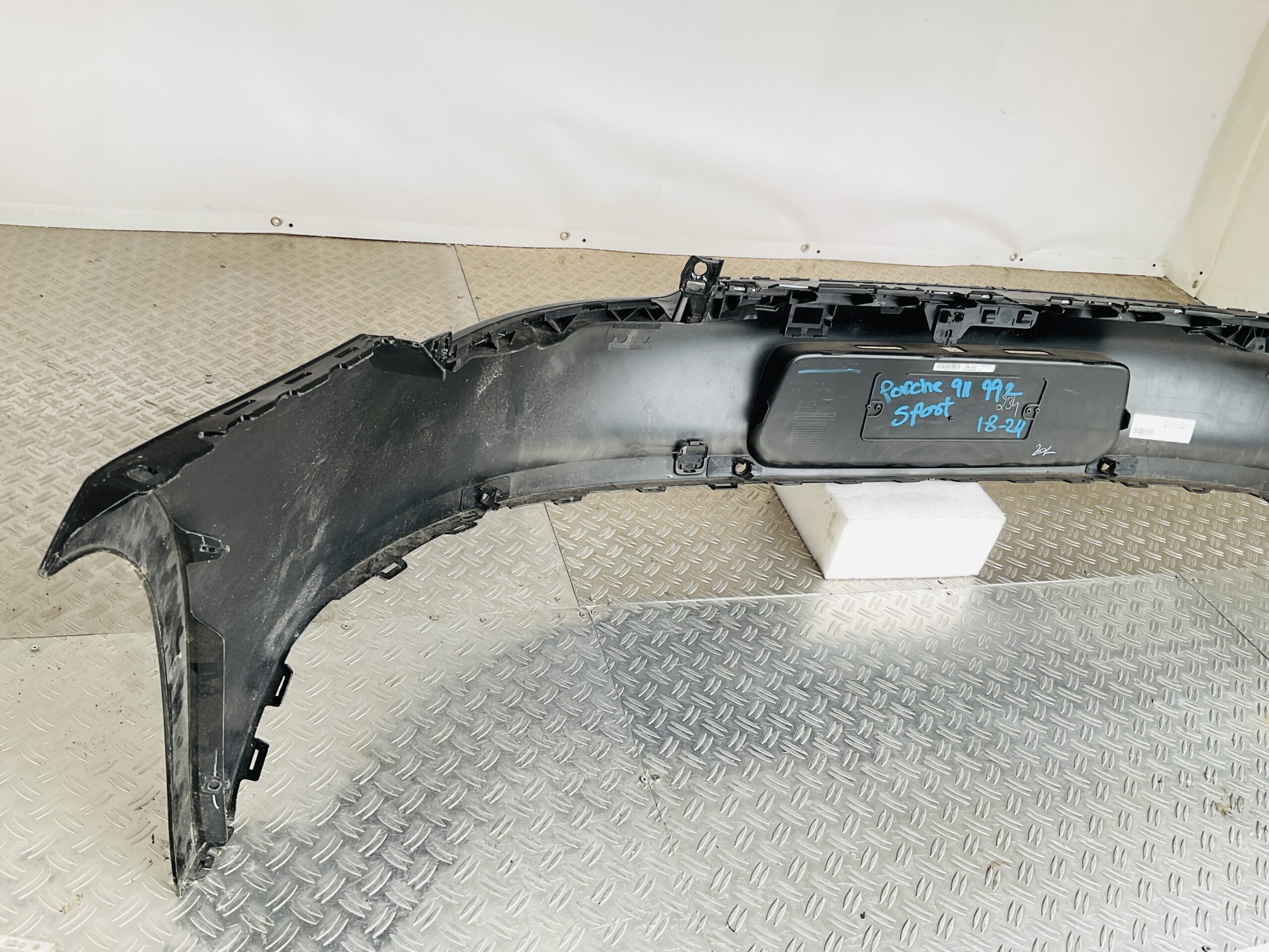 Bumper Porsche 992 911 Sport Turbo18-24 992807421 Achterbumper 1-F10-13743R