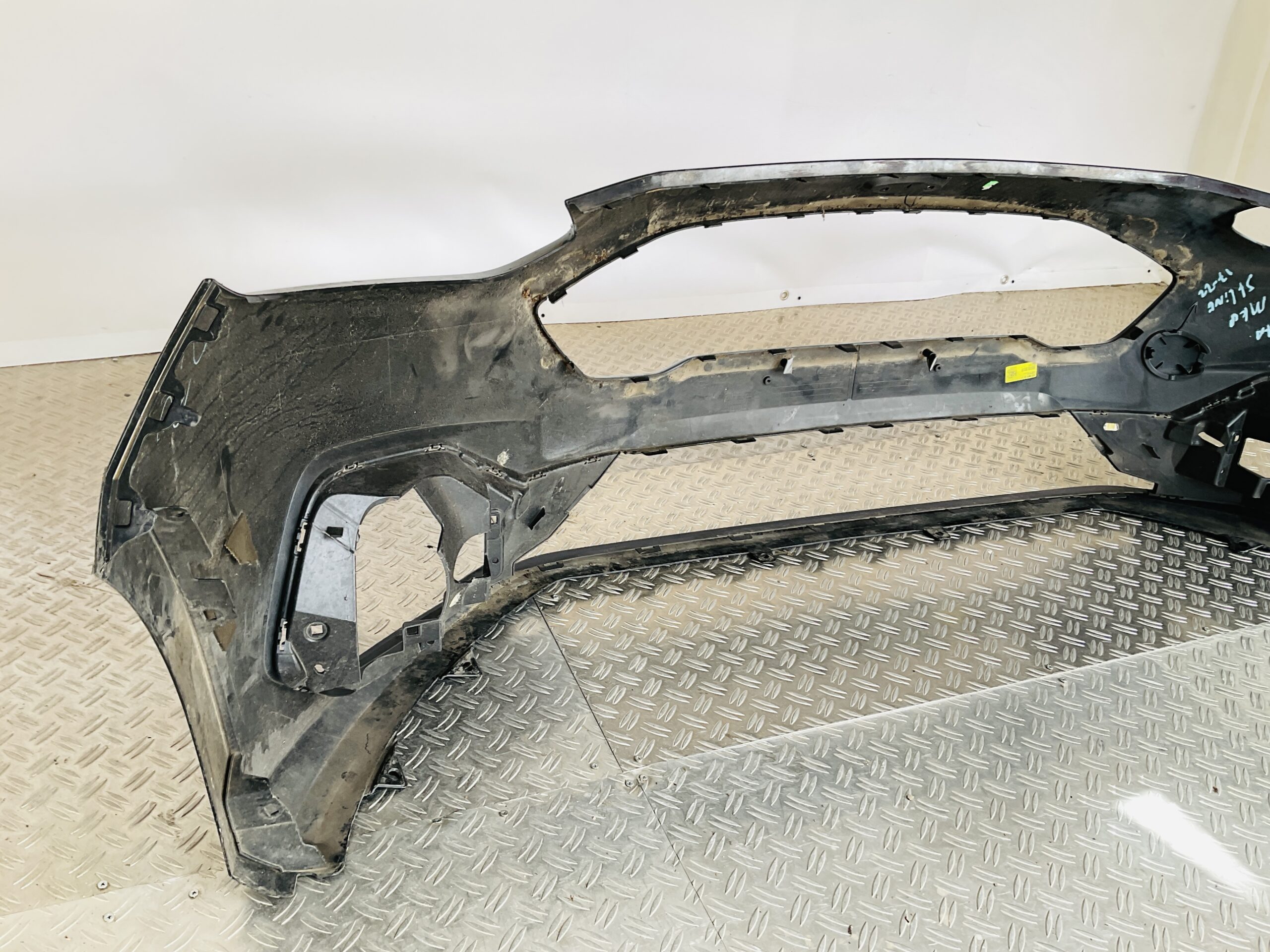 Bumper Ford Fiesta MK8 Stline ST-Line 17-22 Voorbumper 1-D8-13753z